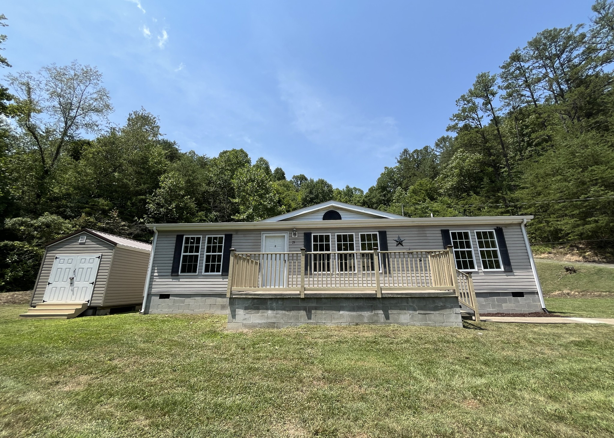 41216 Real Estate Listings Main Image