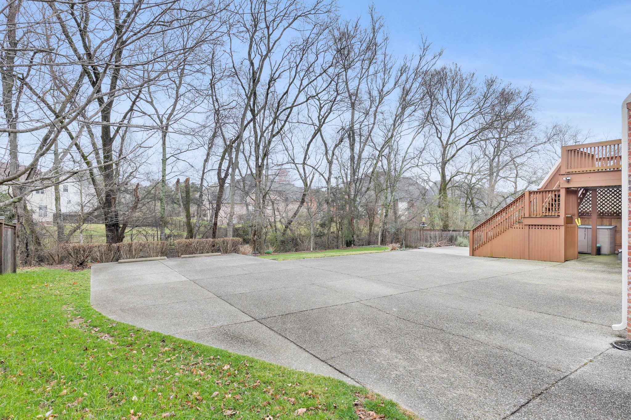 1528 Bunbury Dr Property Photo 45