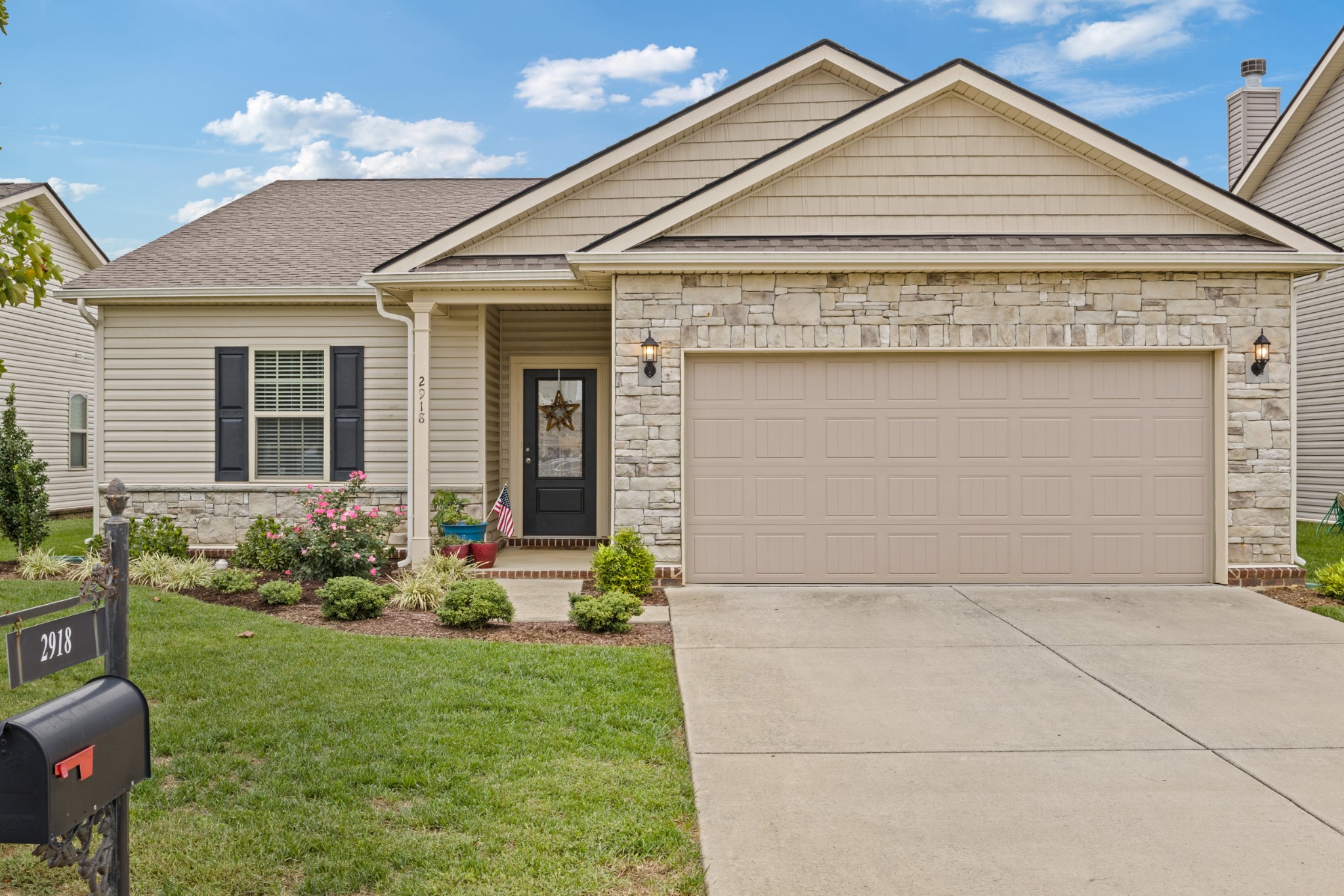 2918 Hen Brook Dr Property Photo 1