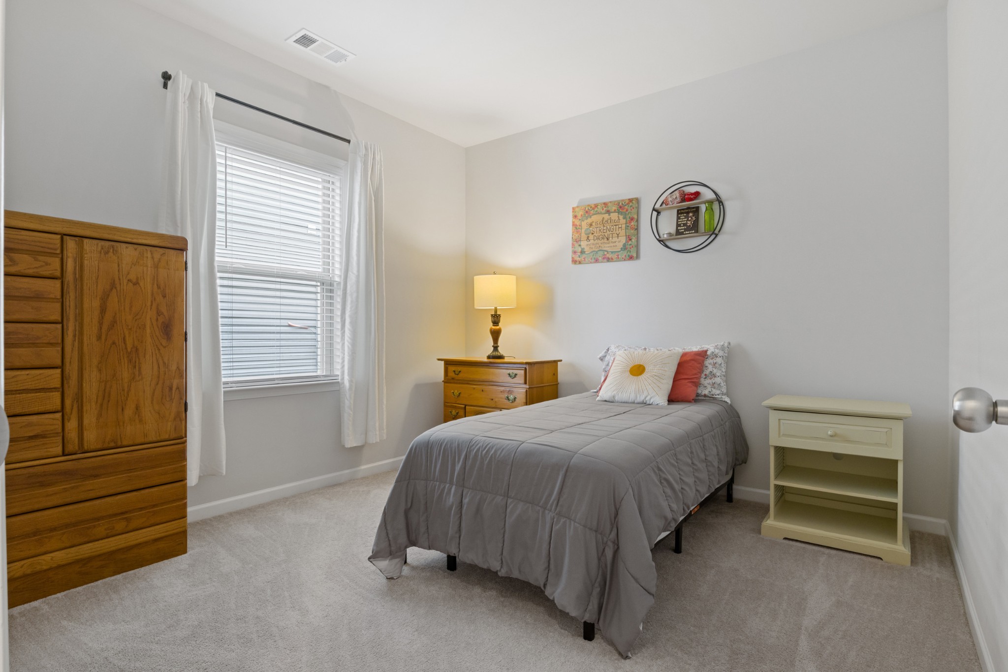 2918 Hen Brook Dr Property Photo 24