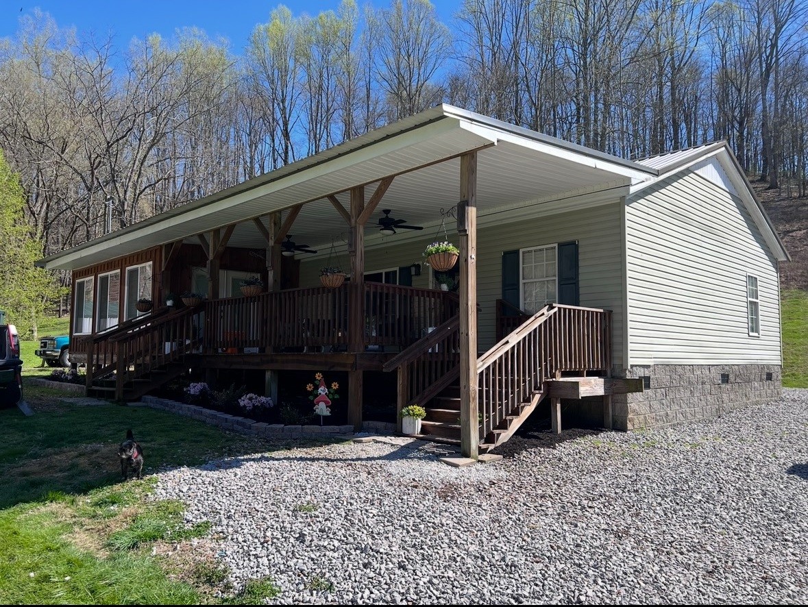 1074 Kersey Hollow Rd Property Photo 5