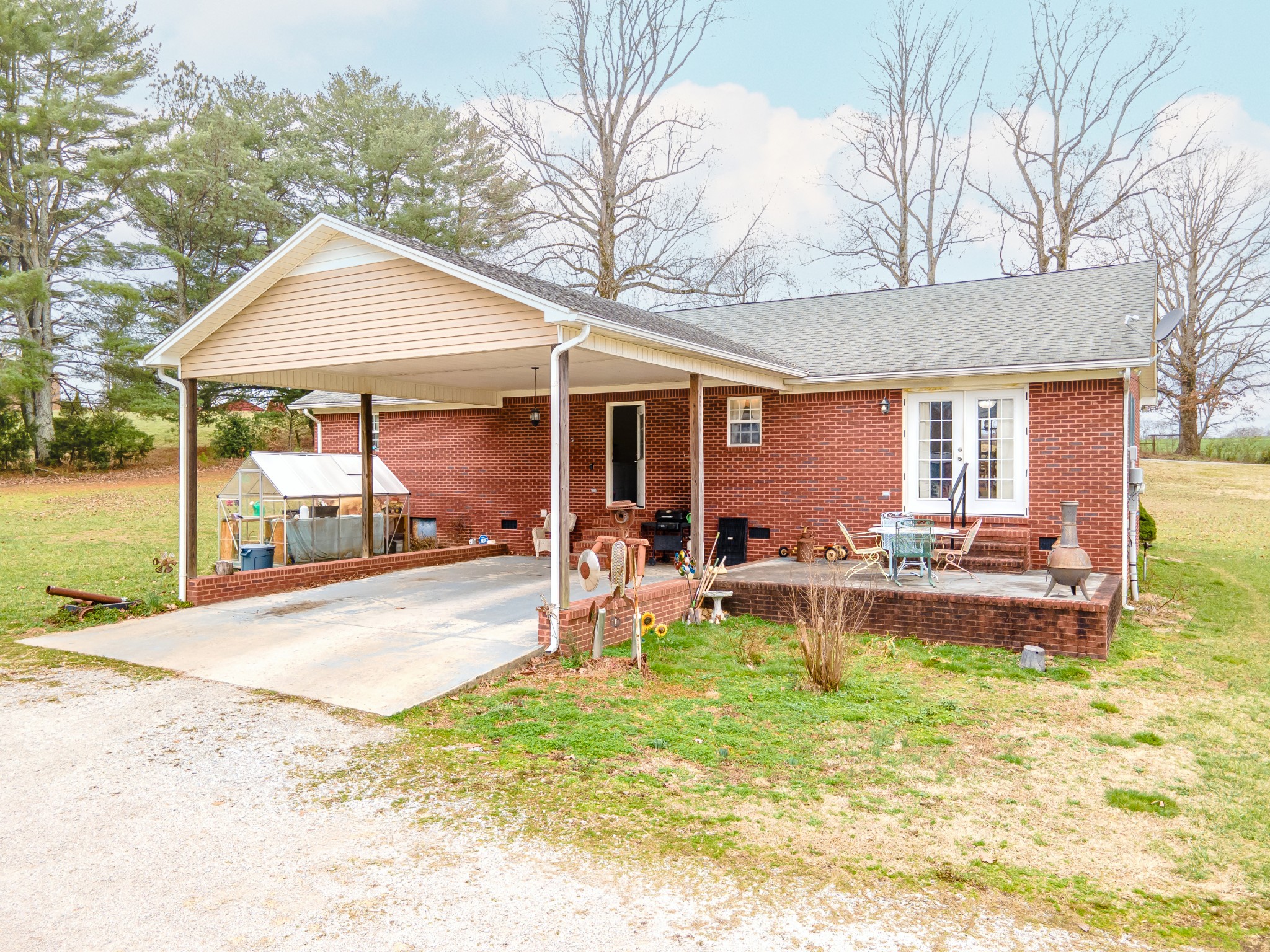 78 Lovers Ln Property Photo 16