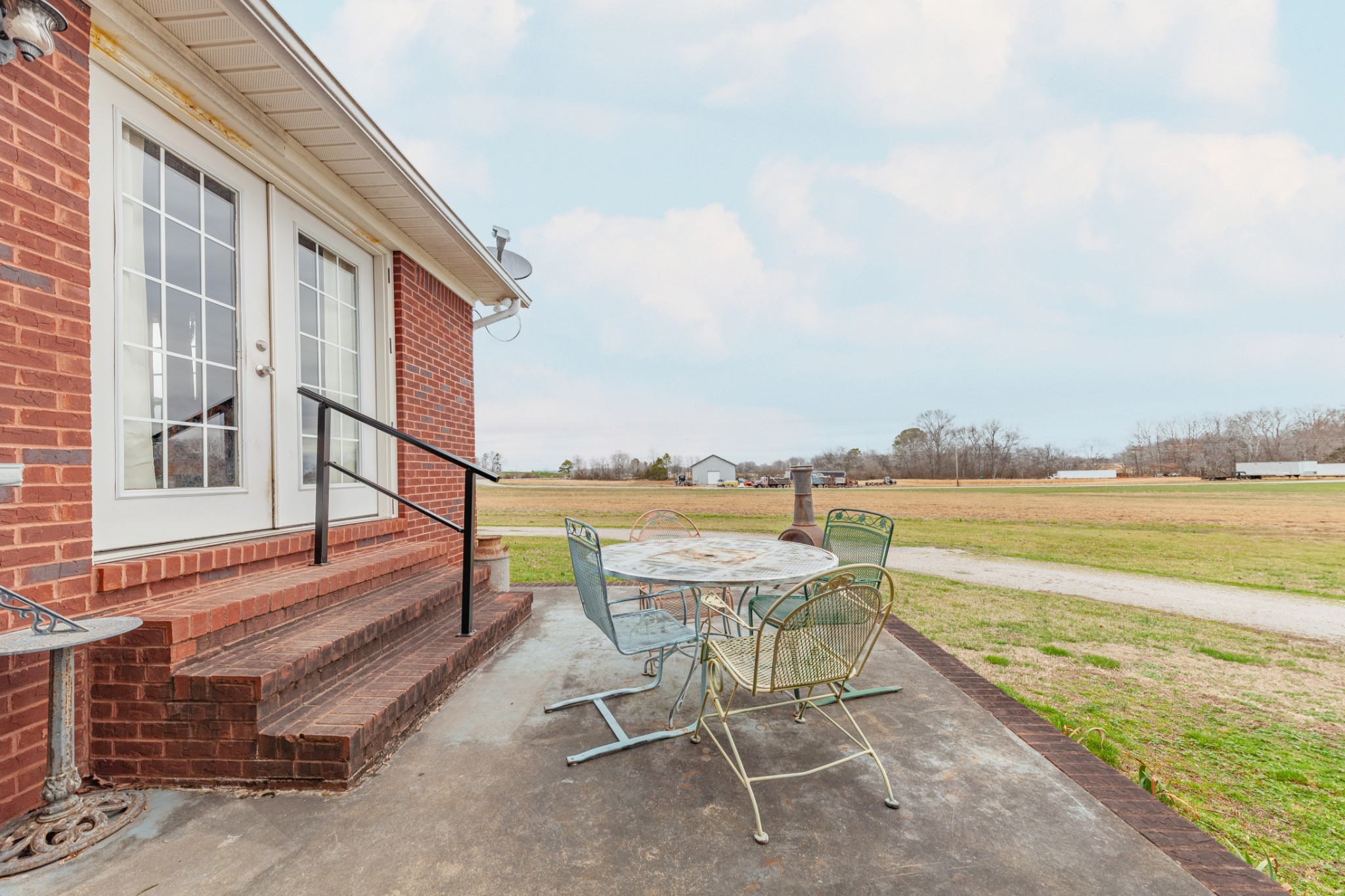 78 Lovers Ln Property Photo 25