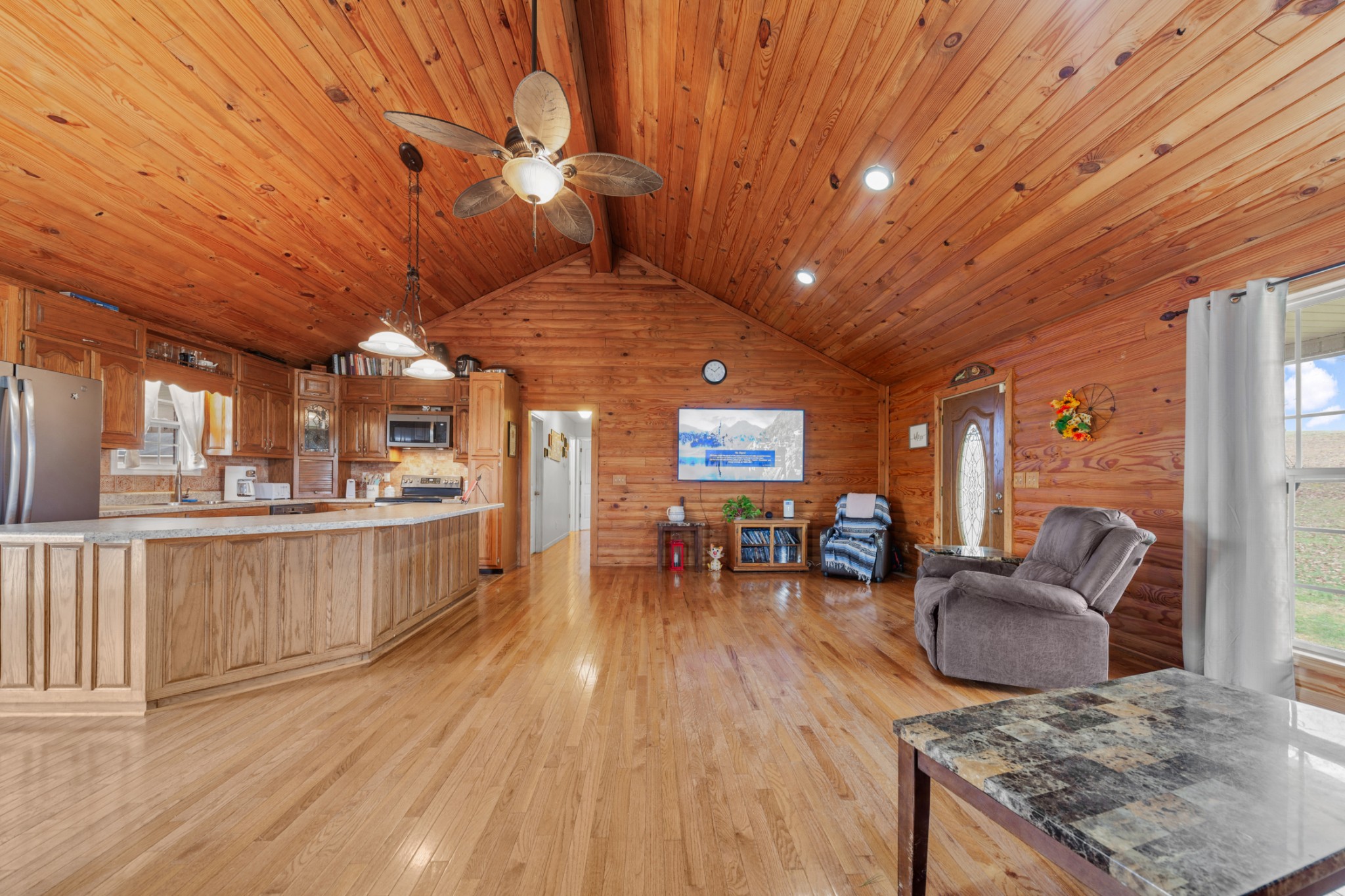 78 Lovers Ln Property Photo 30