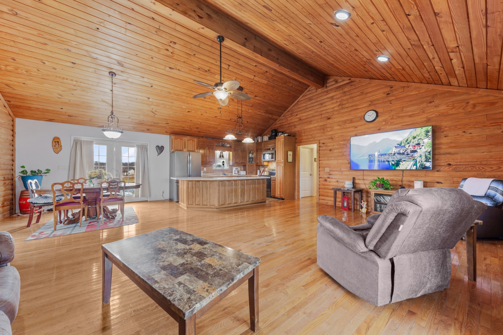 78 Lovers Ln Property Photo 31