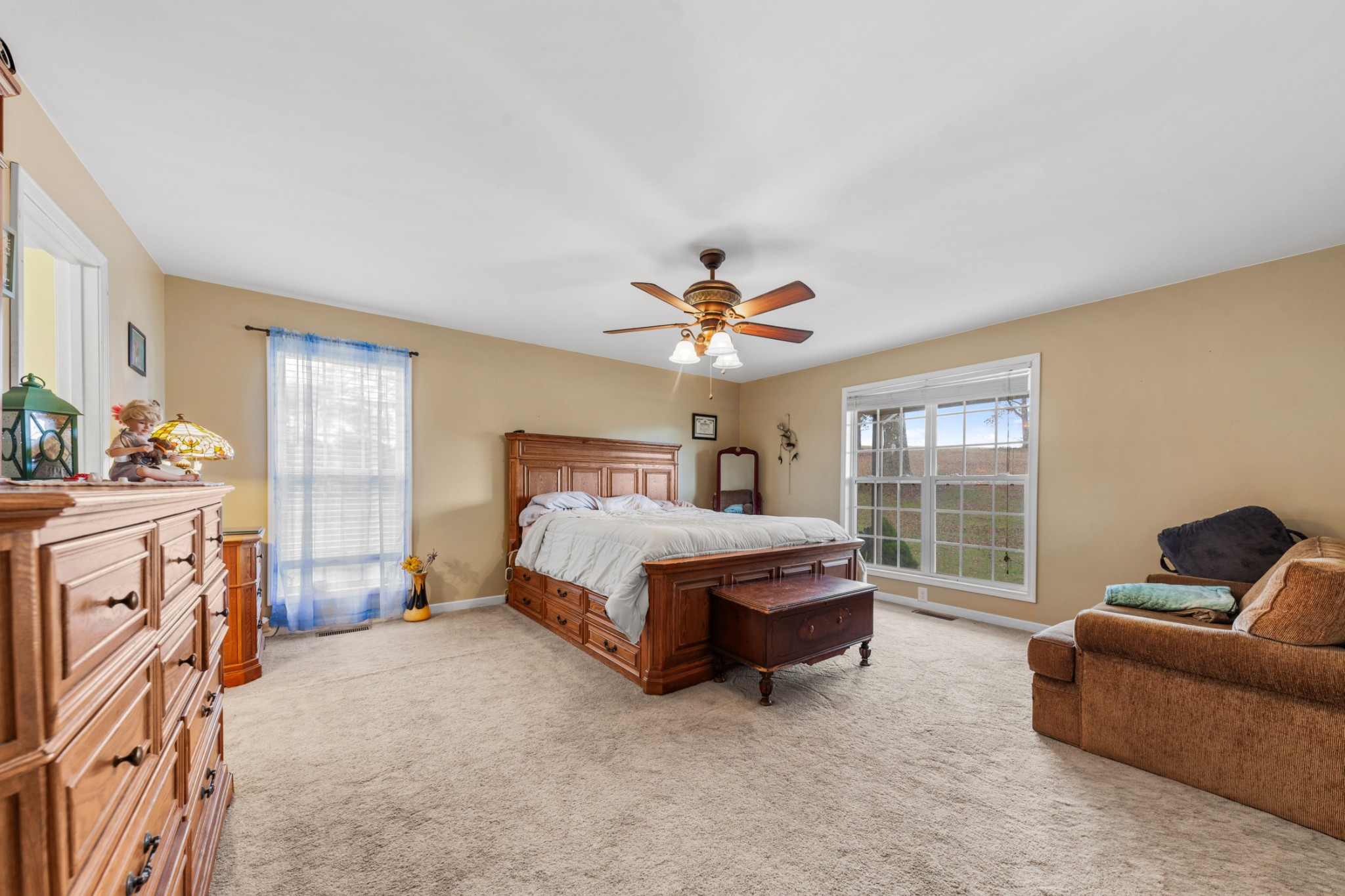78 Lovers Ln Property Photo 46
