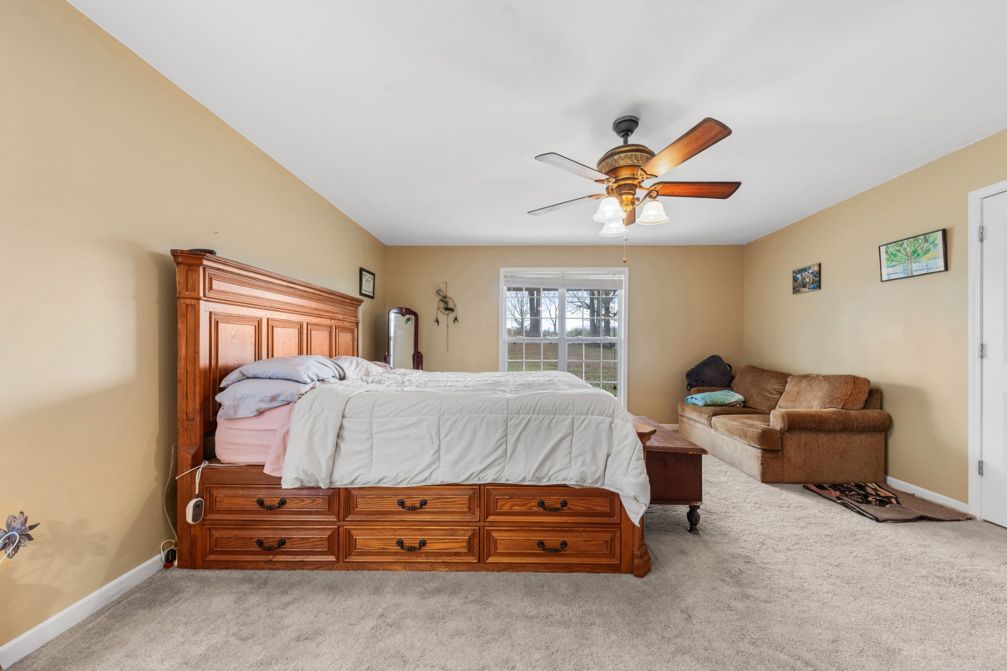 78 Lovers Ln Property Photo 49