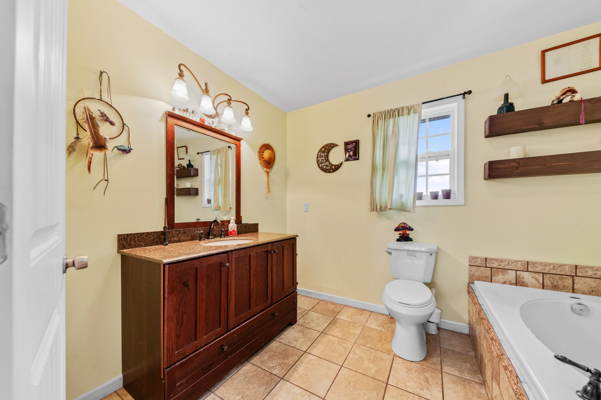 78 Lovers Ln Property Photo 50