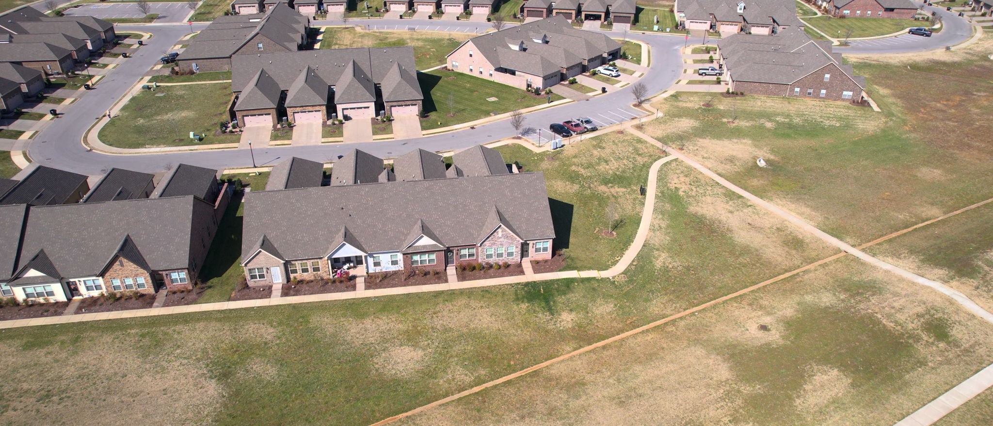 815 Arbon Vale Dr Property Photo 3