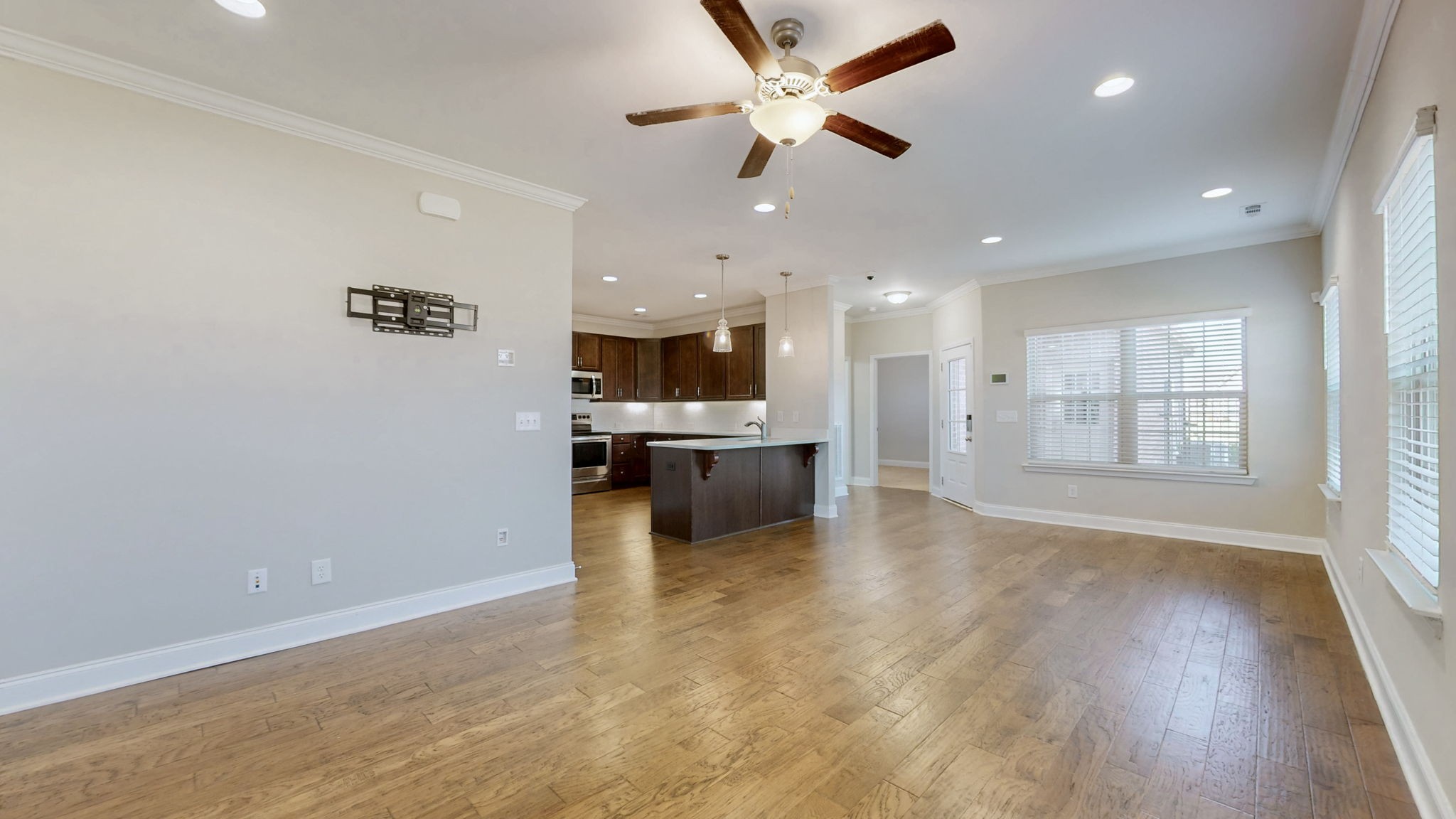 815 Arbon Vale Dr Property Photo 8