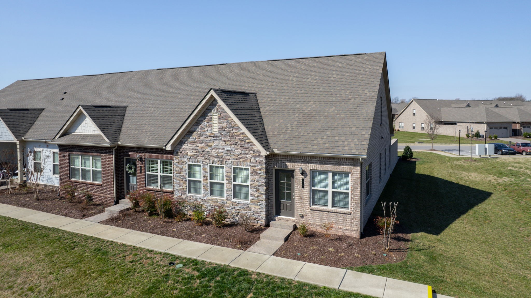 815 Arbon Vale Dr Property Photo 32