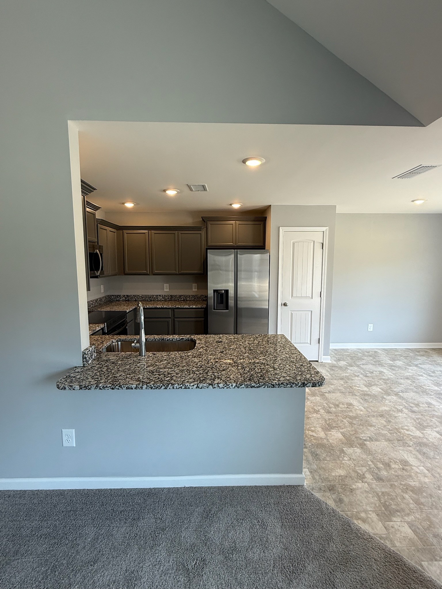 79 Stonehenge Lane Property Photo 7