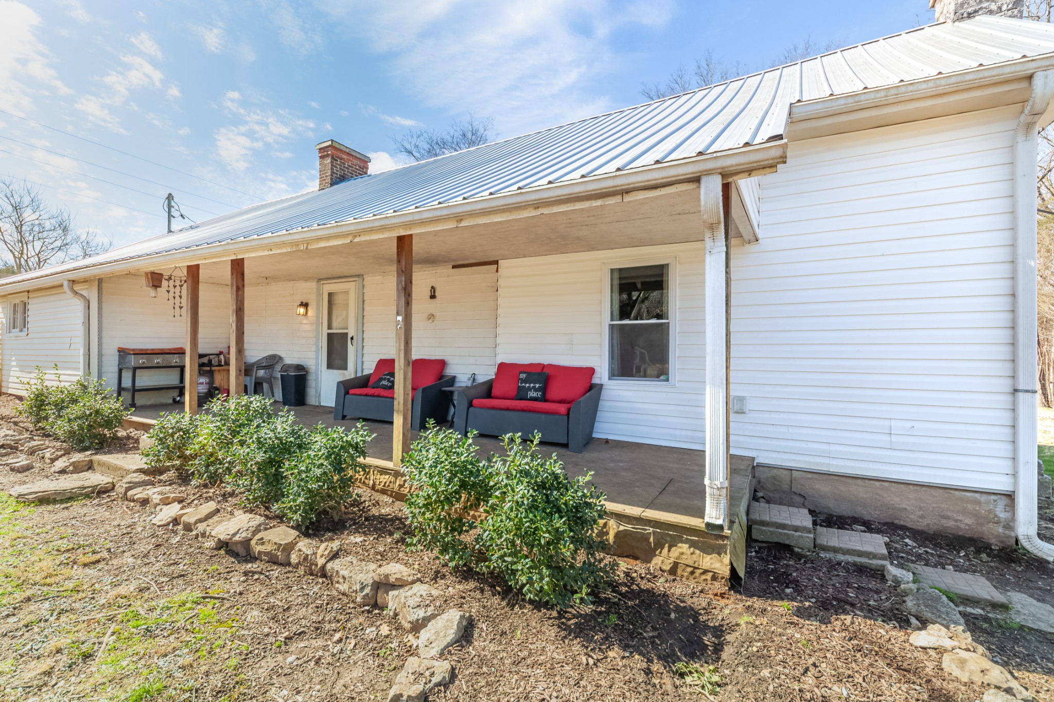 1257 Powell Ln Property Photo 1