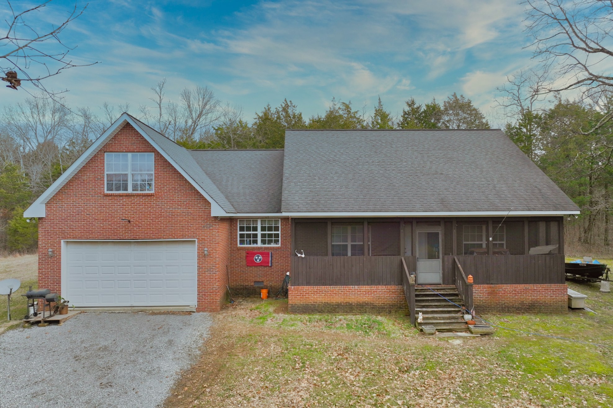 247 Carter Ln Property Photo 2