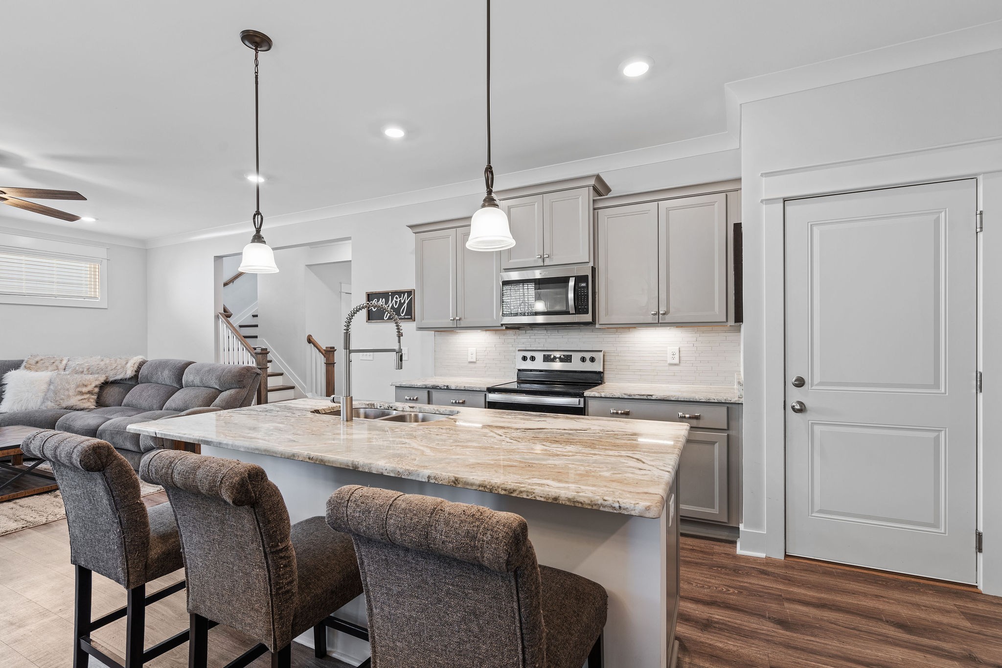 1406 Cotillion Dr Property Photo 12