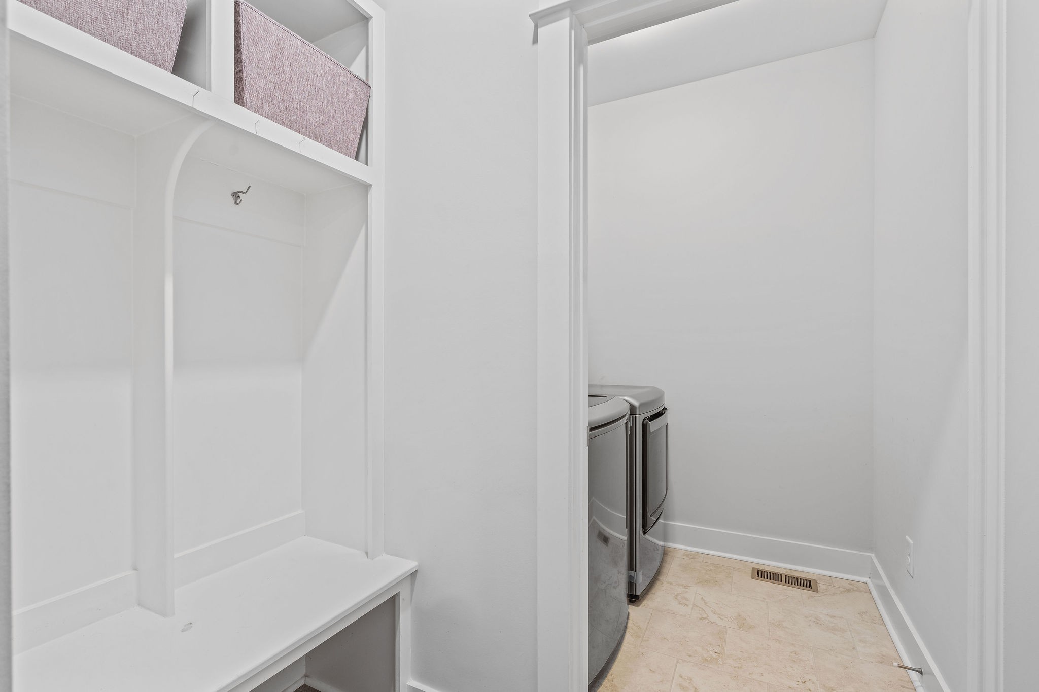 1406 Cotillion Dr Property Photo 15