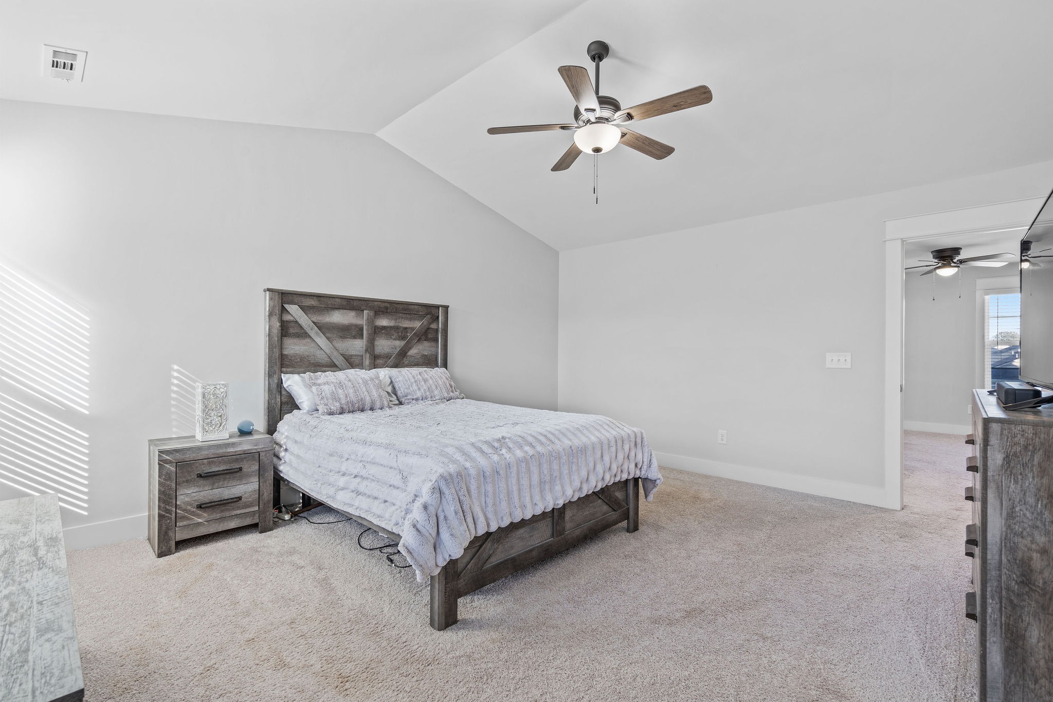 1406 Cotillion Dr Property Photo 20