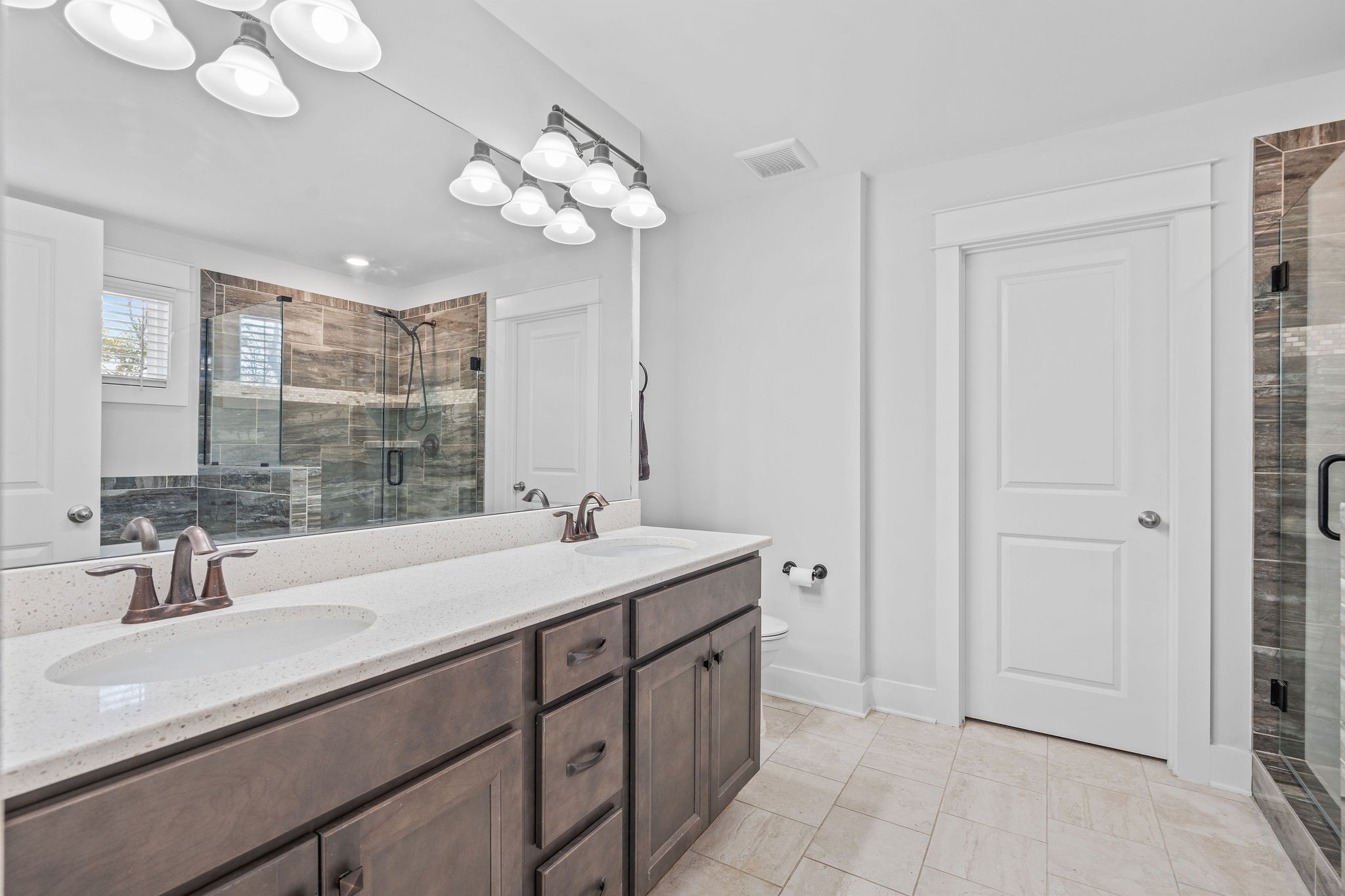 1406 Cotillion Dr Property Photo 21