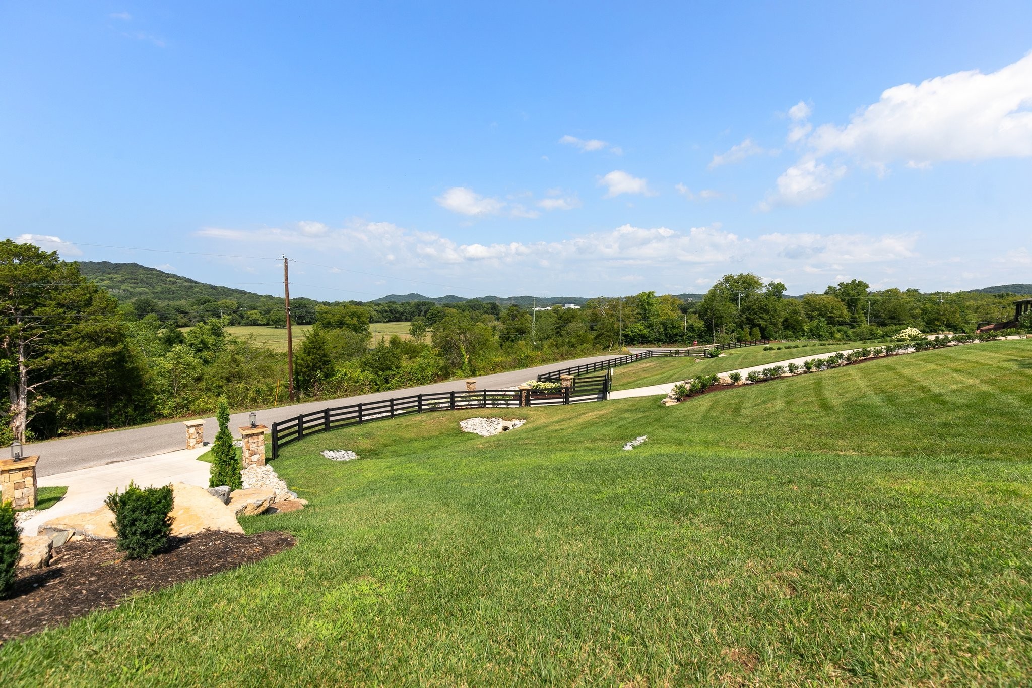 444 Beech Creek Rd Property Photo 4