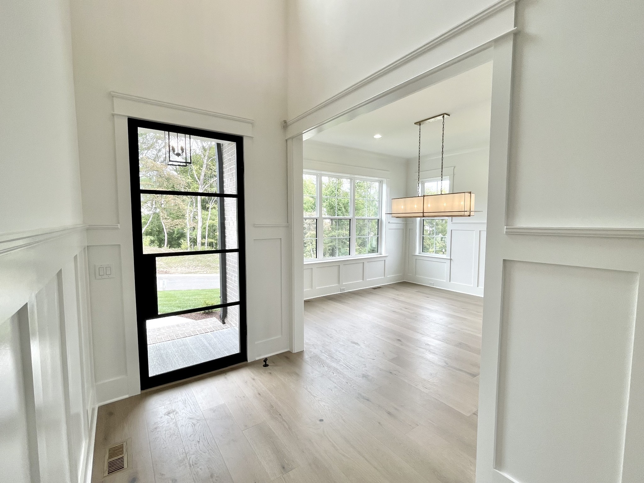 2037 Vail Trace Property Photo 5