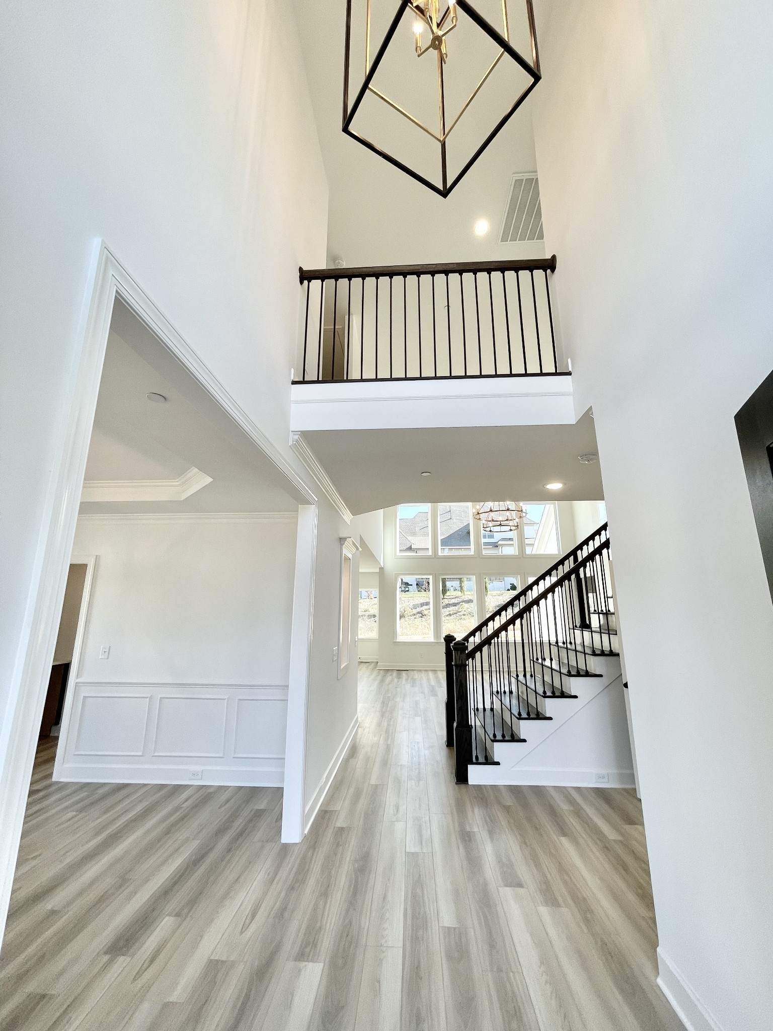 2037 Vail Trace Property Photo 11