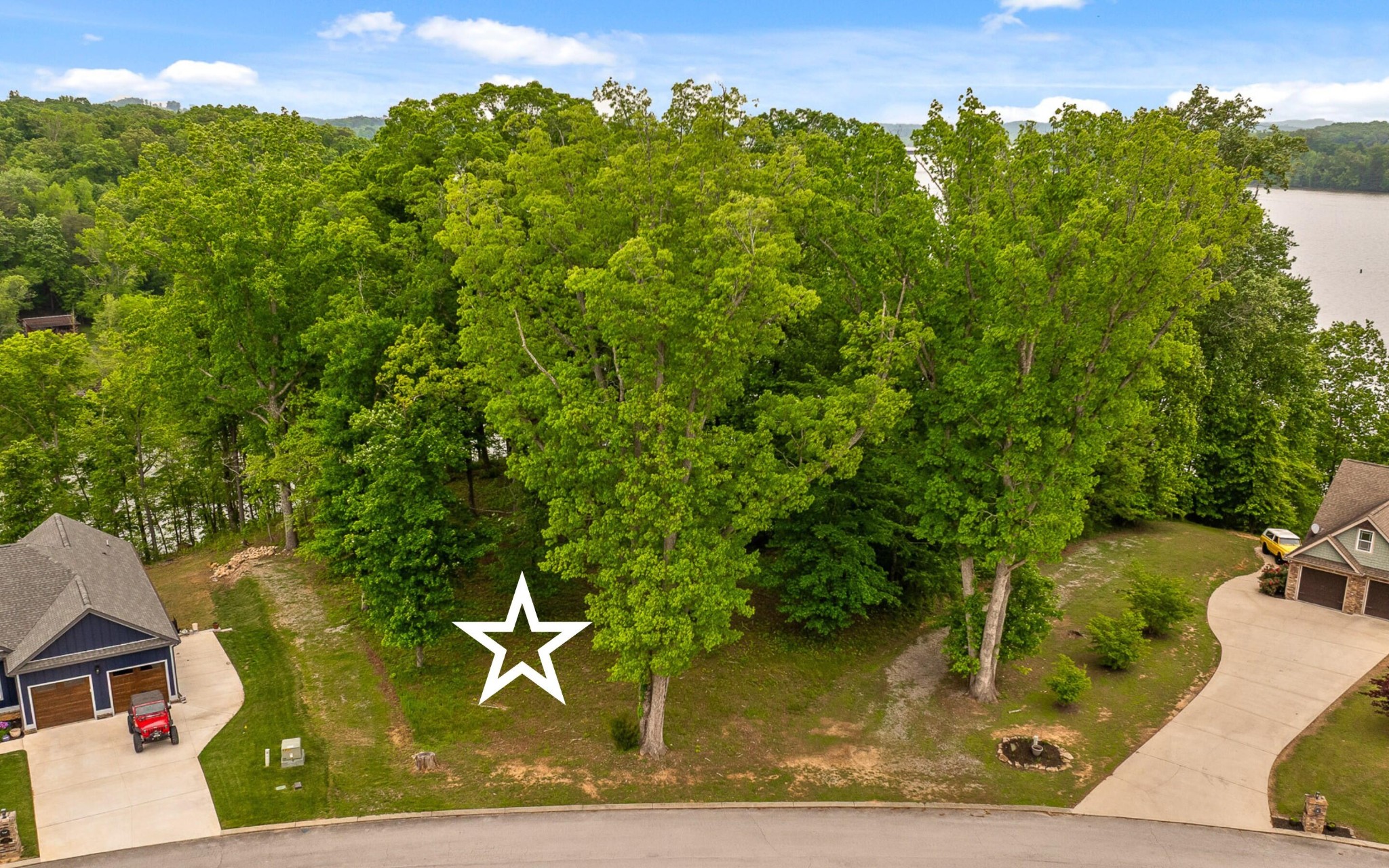15913 Channel Pointe Drive Property Photo 22