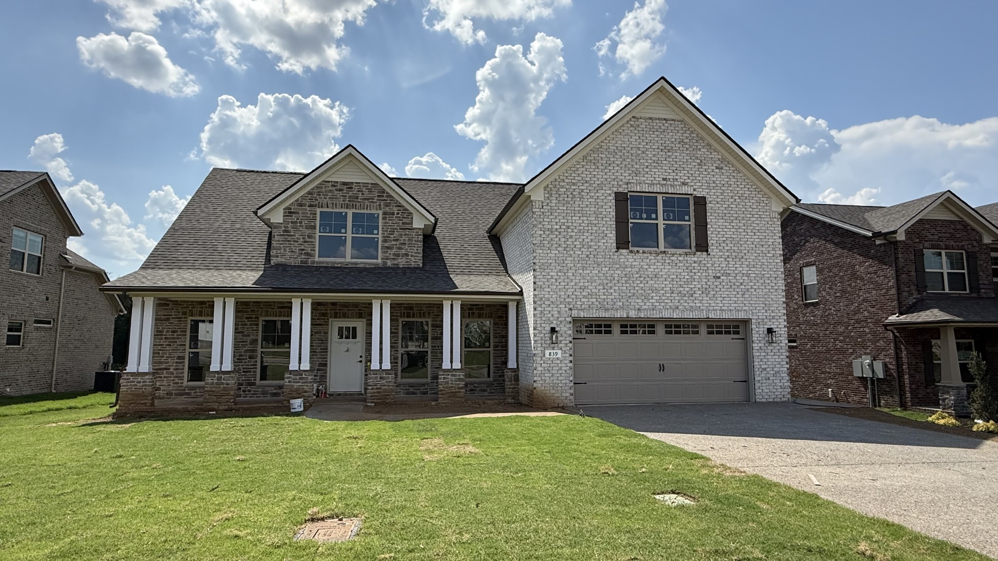 839 Stovers Glen Property Photo 1