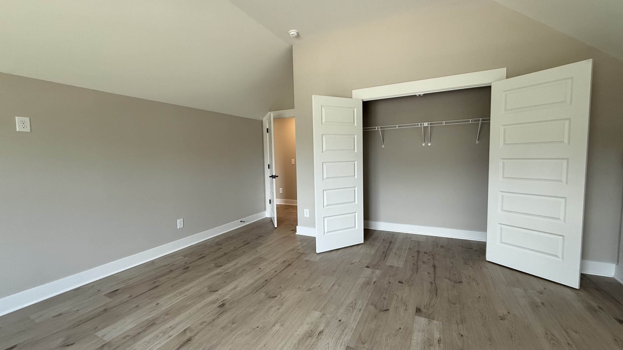 835 Stovers Glen Property Photo 17
