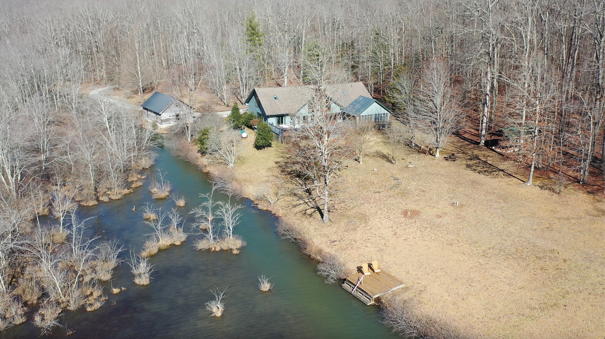 1044 Winterberry Dr Property Photo 9