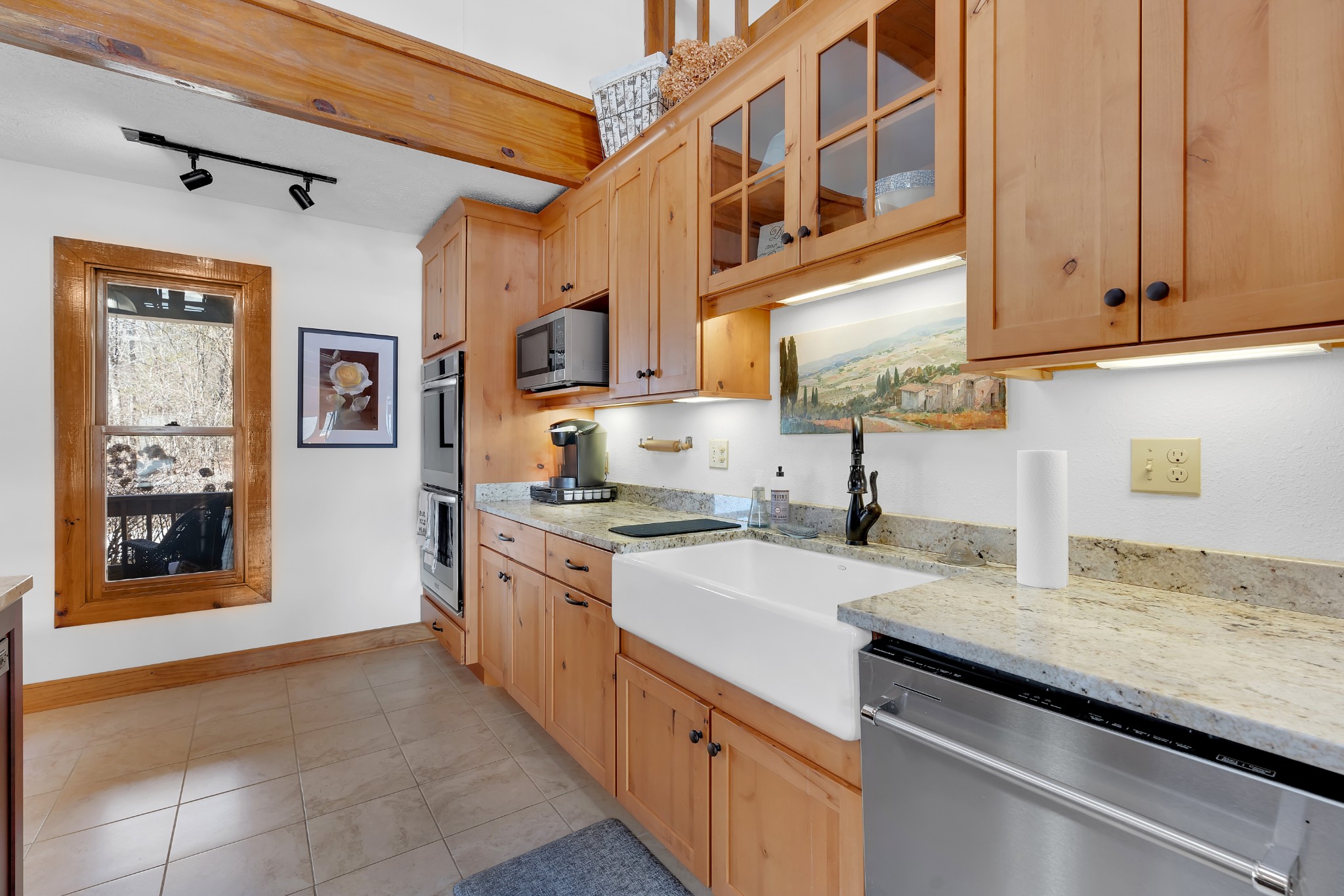 1044 Winterberry Dr Property Photo 40
