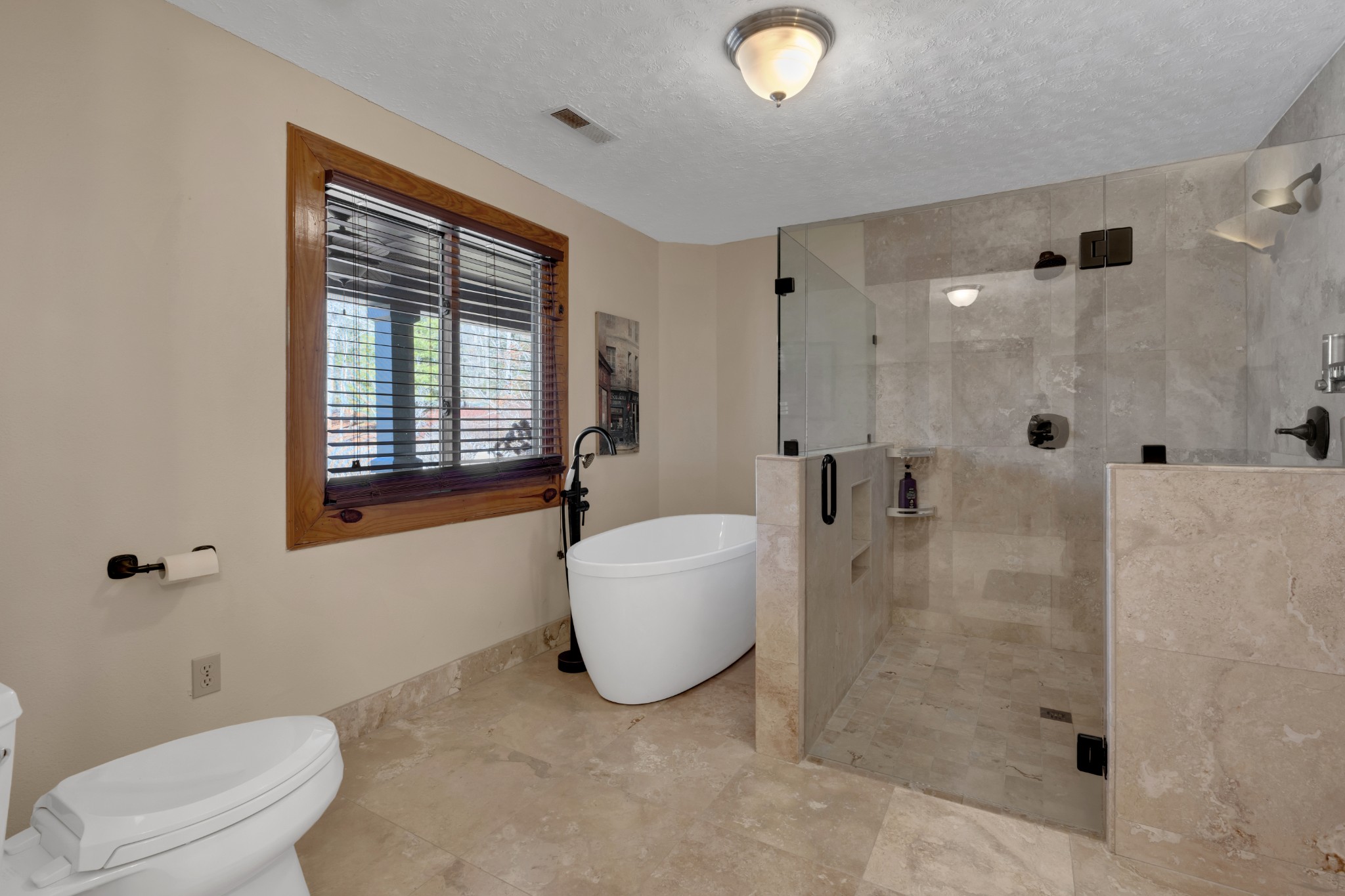 1044 Winterberry Dr Property Photo 52