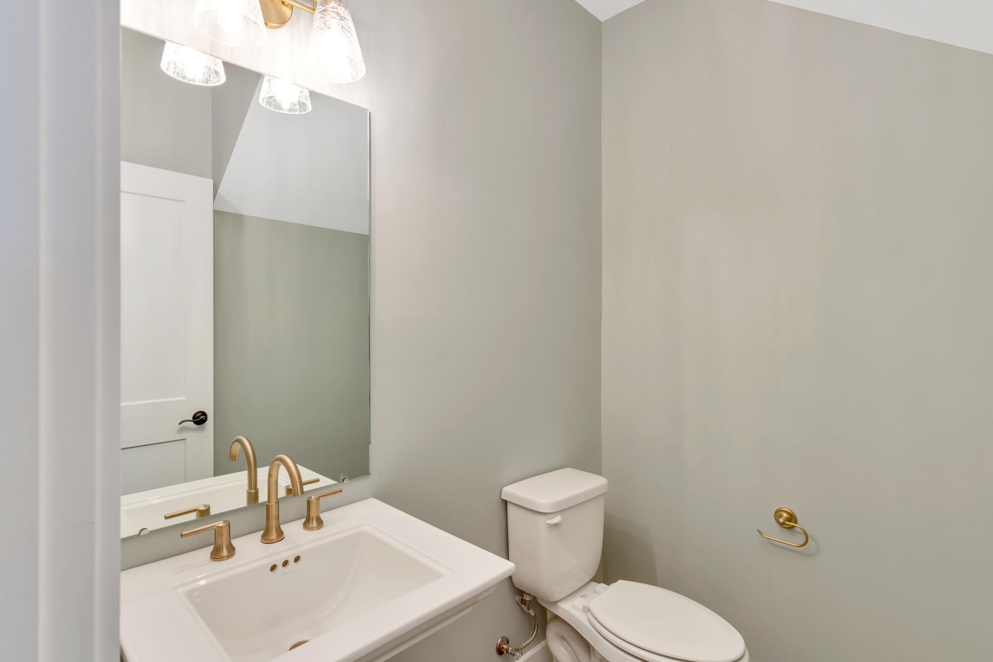 609 West View Road Property Photo 16