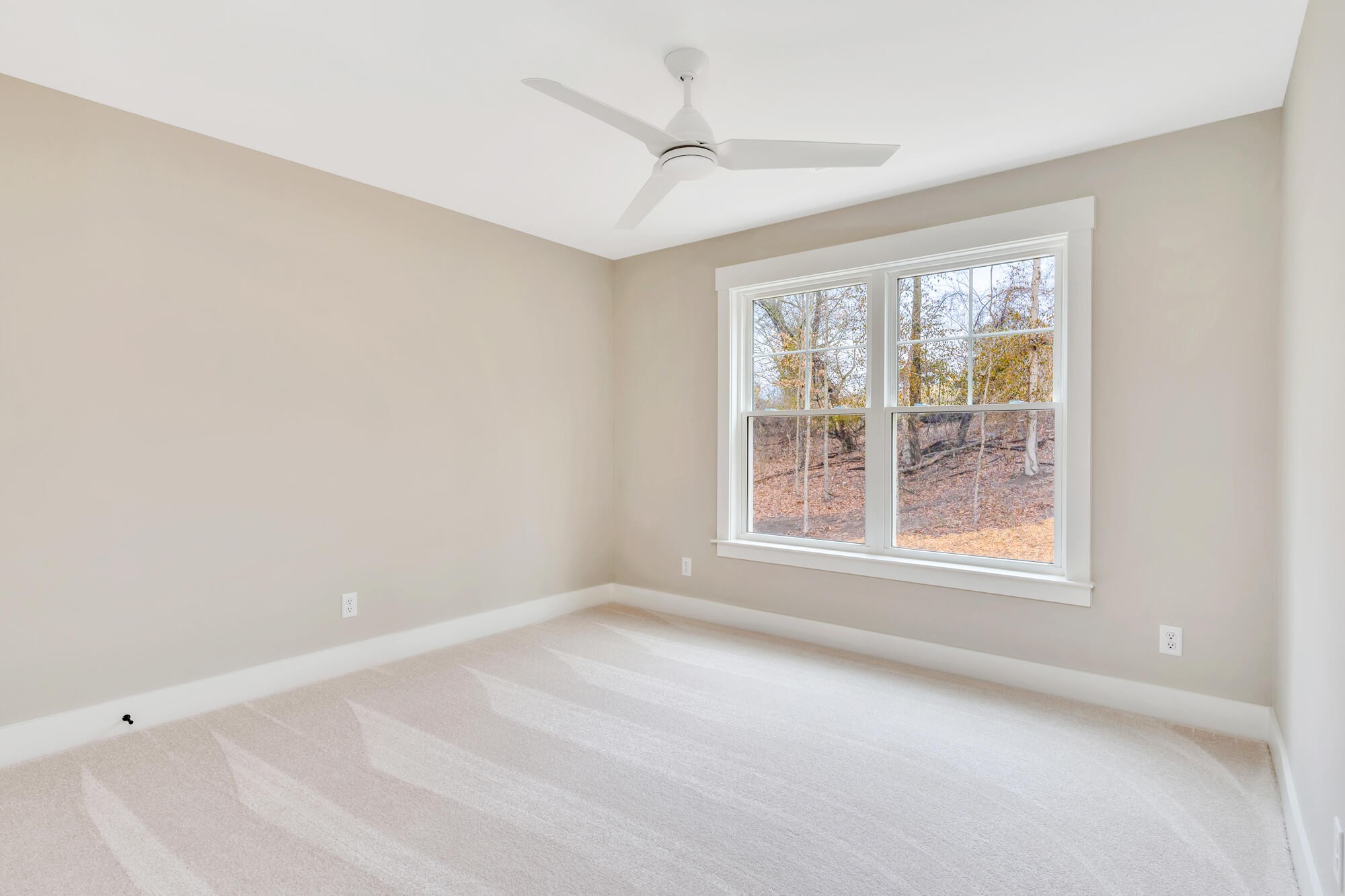 609 West View Road Property Photo 30