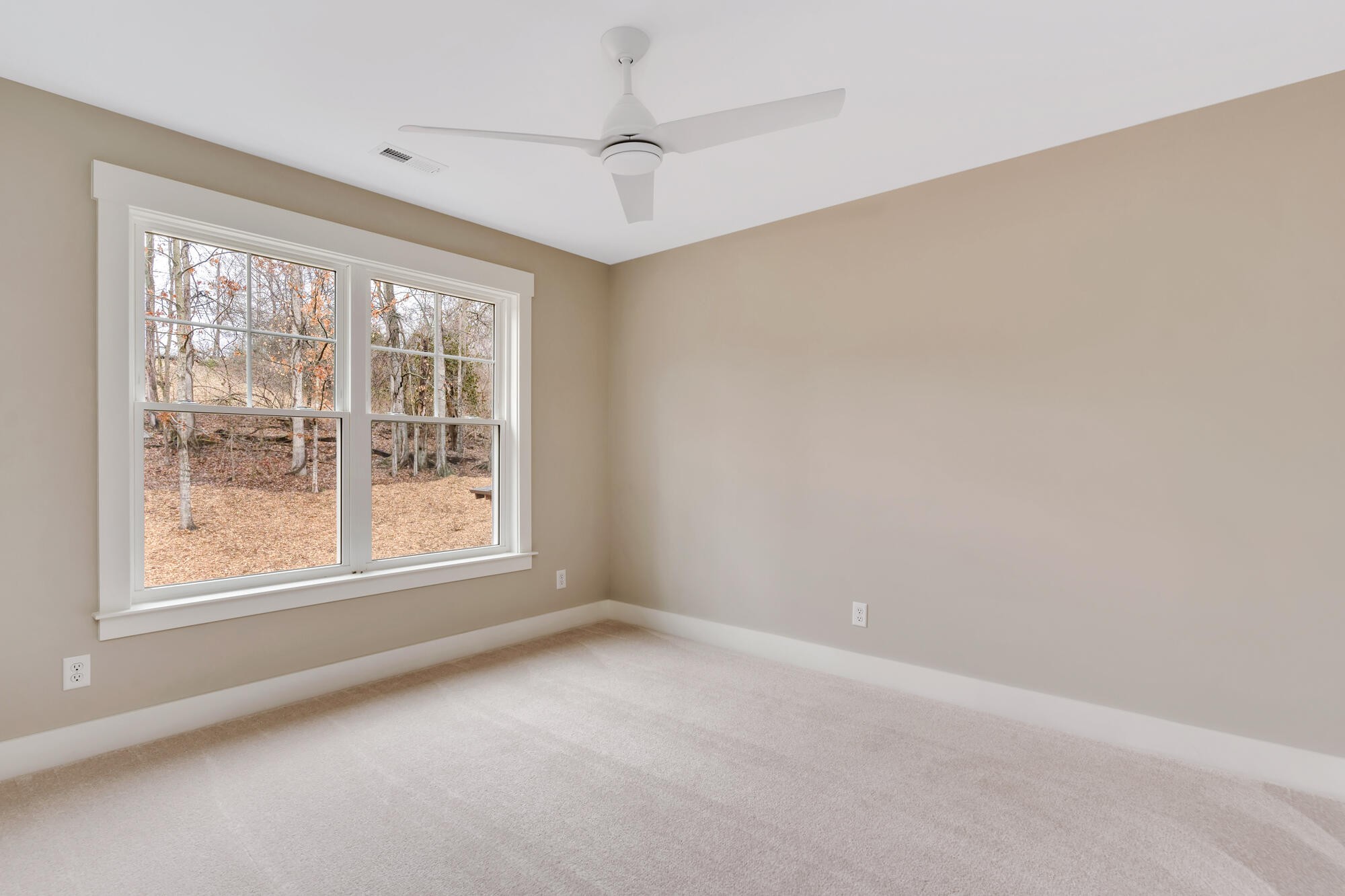 609 West View Road Property Photo 33