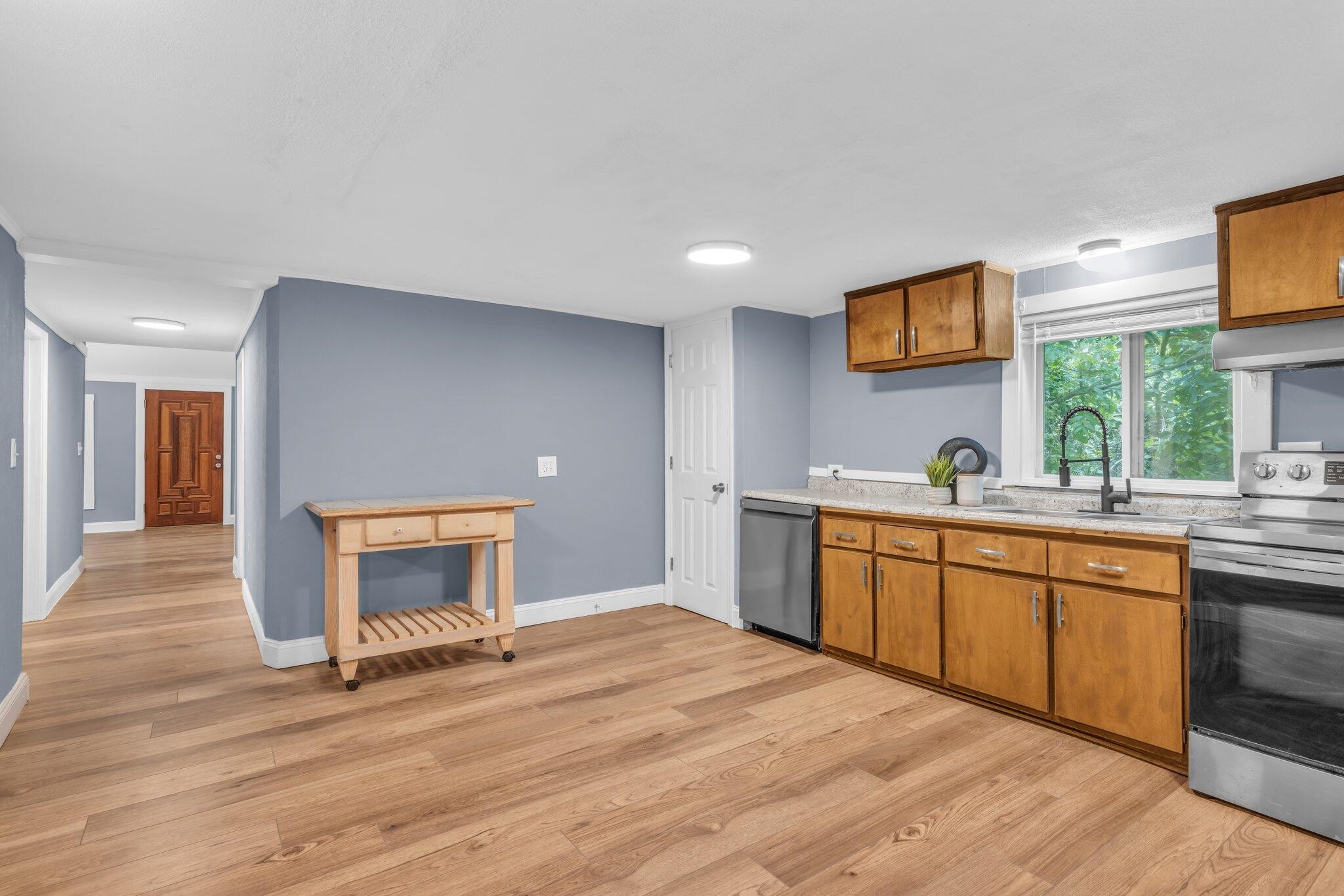 5000 Sawyer Road Property Photo 13