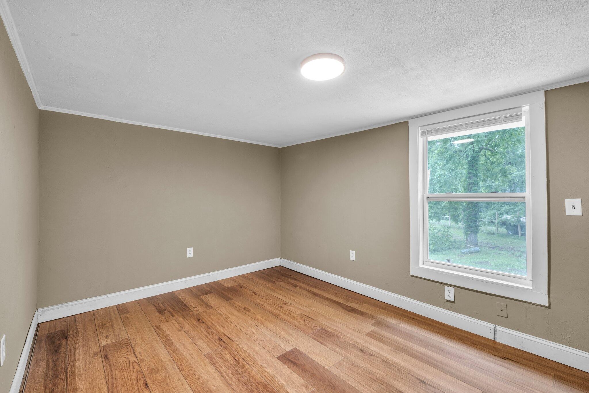 5000 Sawyer Road Property Photo 15