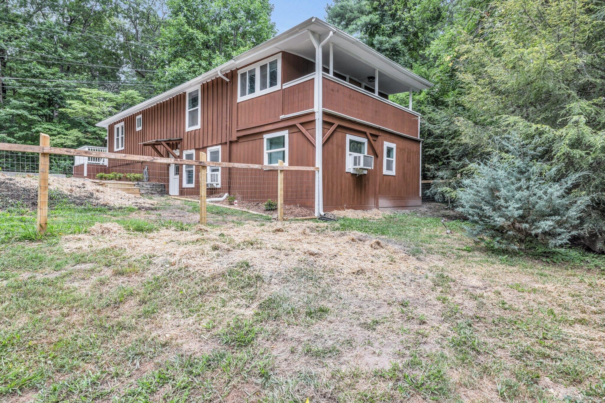 5000 Sawyer Road Property Photo 30