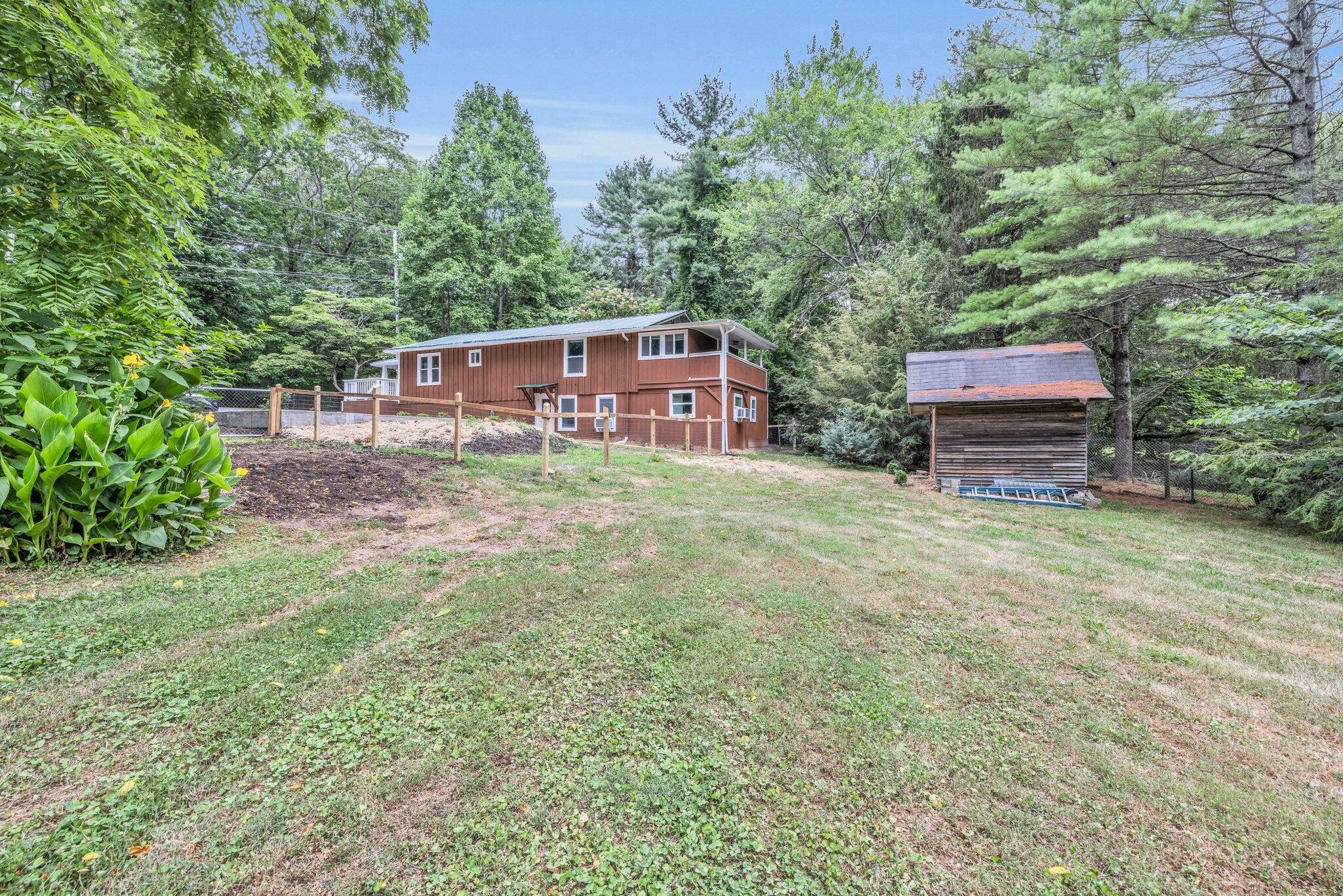 5000 Sawyer Road Property Photo 31