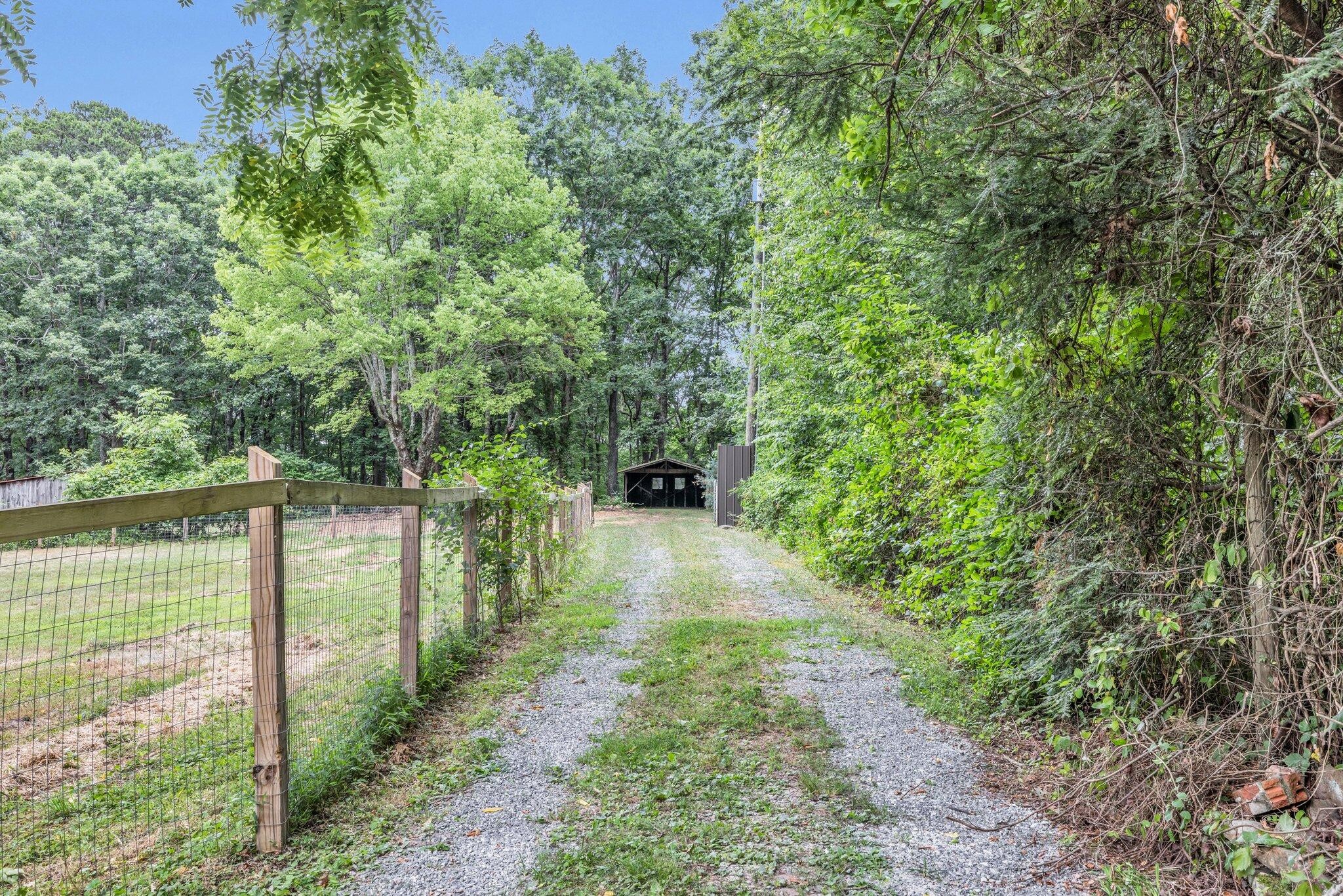 5000 Sawyer Road Property Photo 33