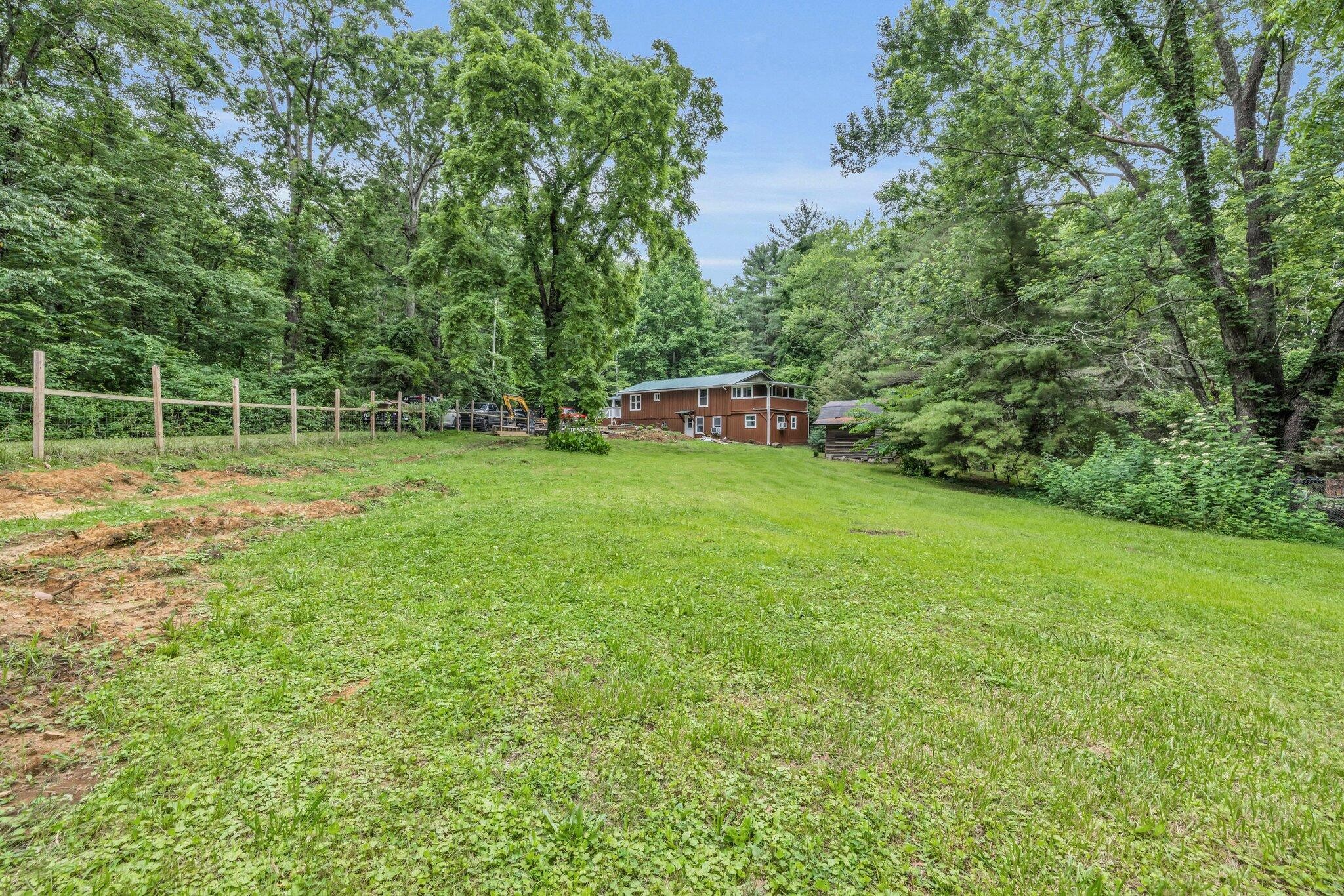 5000 Sawyer Road Property Photo 36