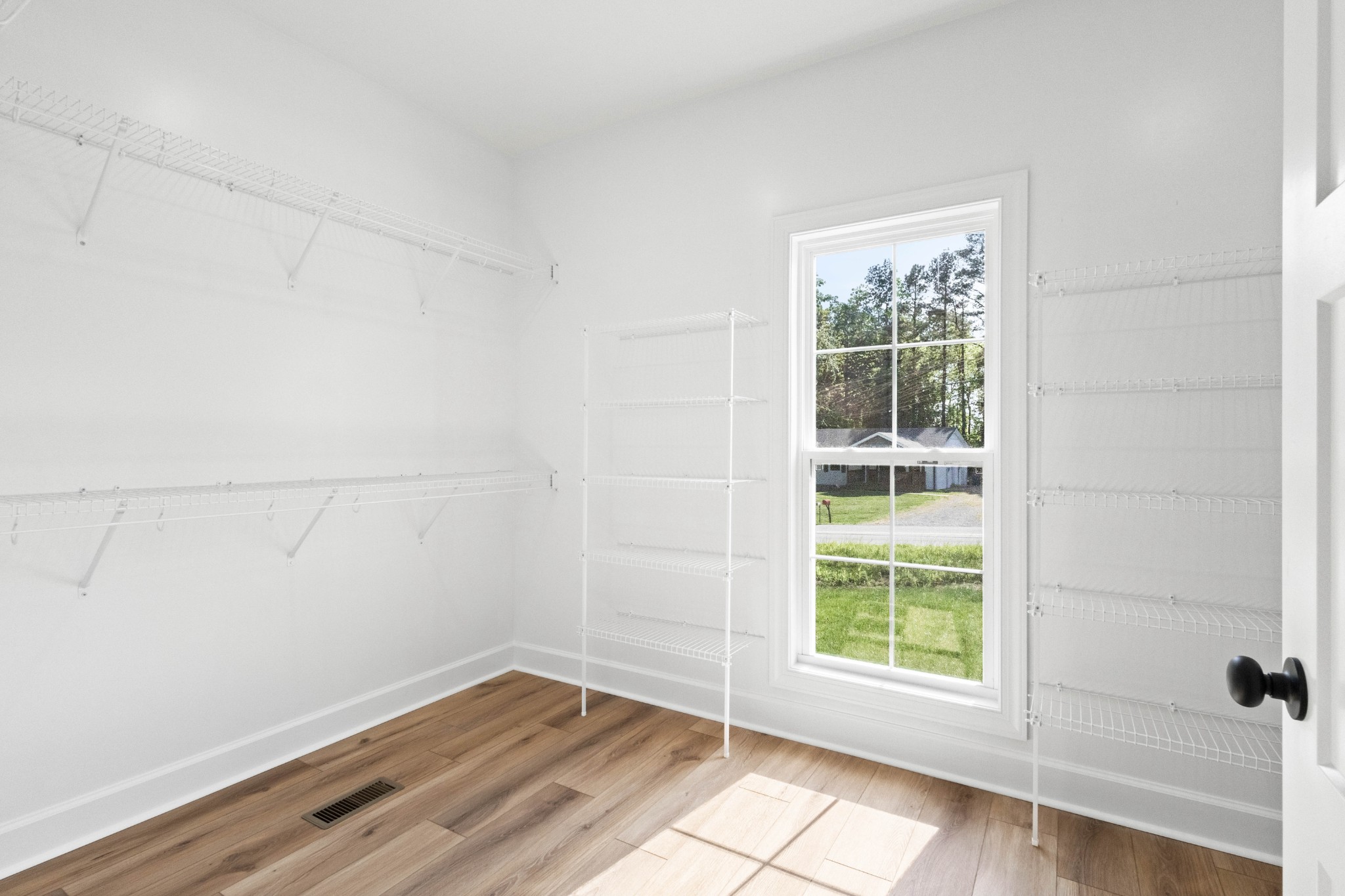 1087 Gratton Rd Property Photo 21