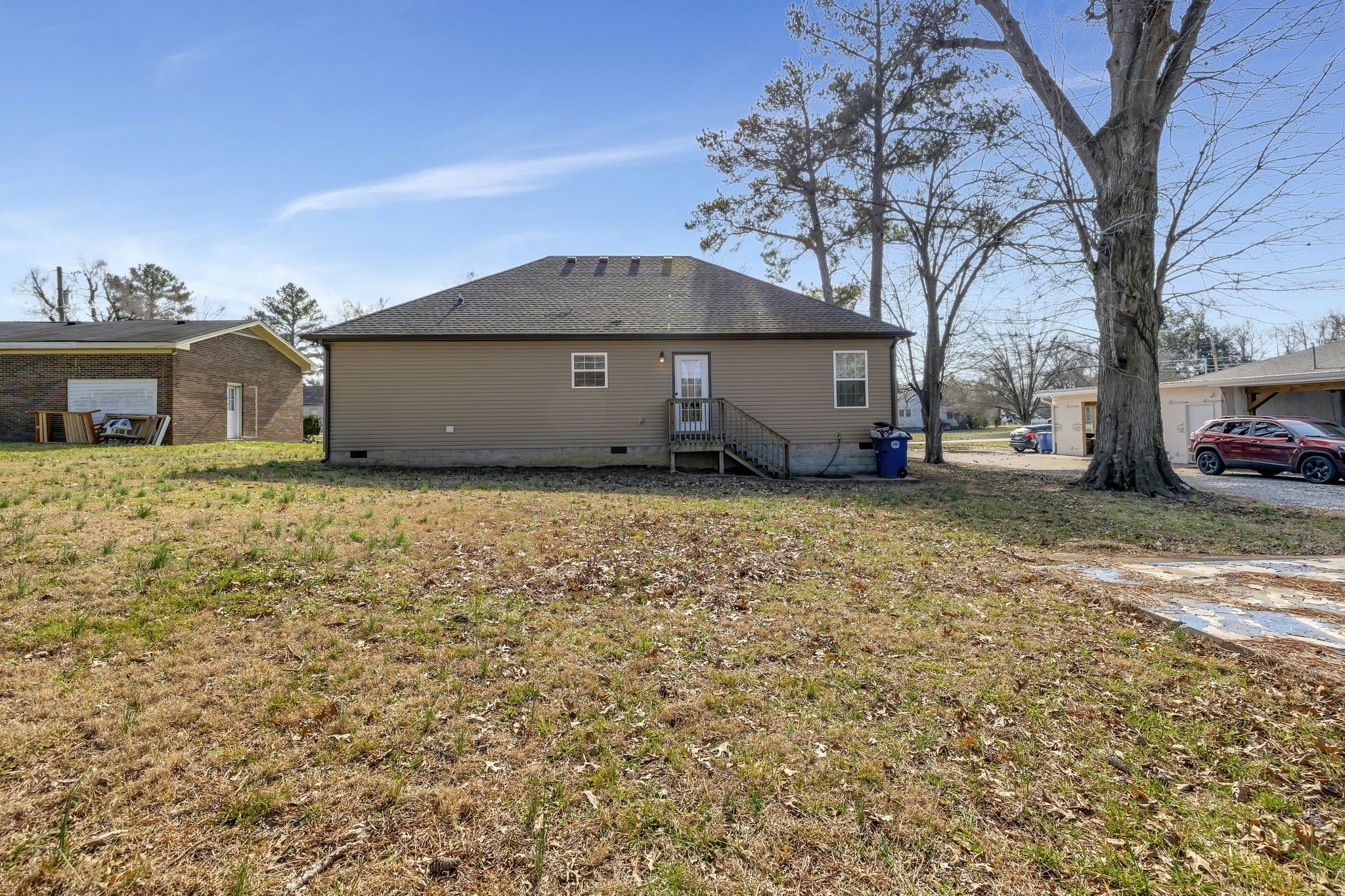 103 Davis St Property Photo 22