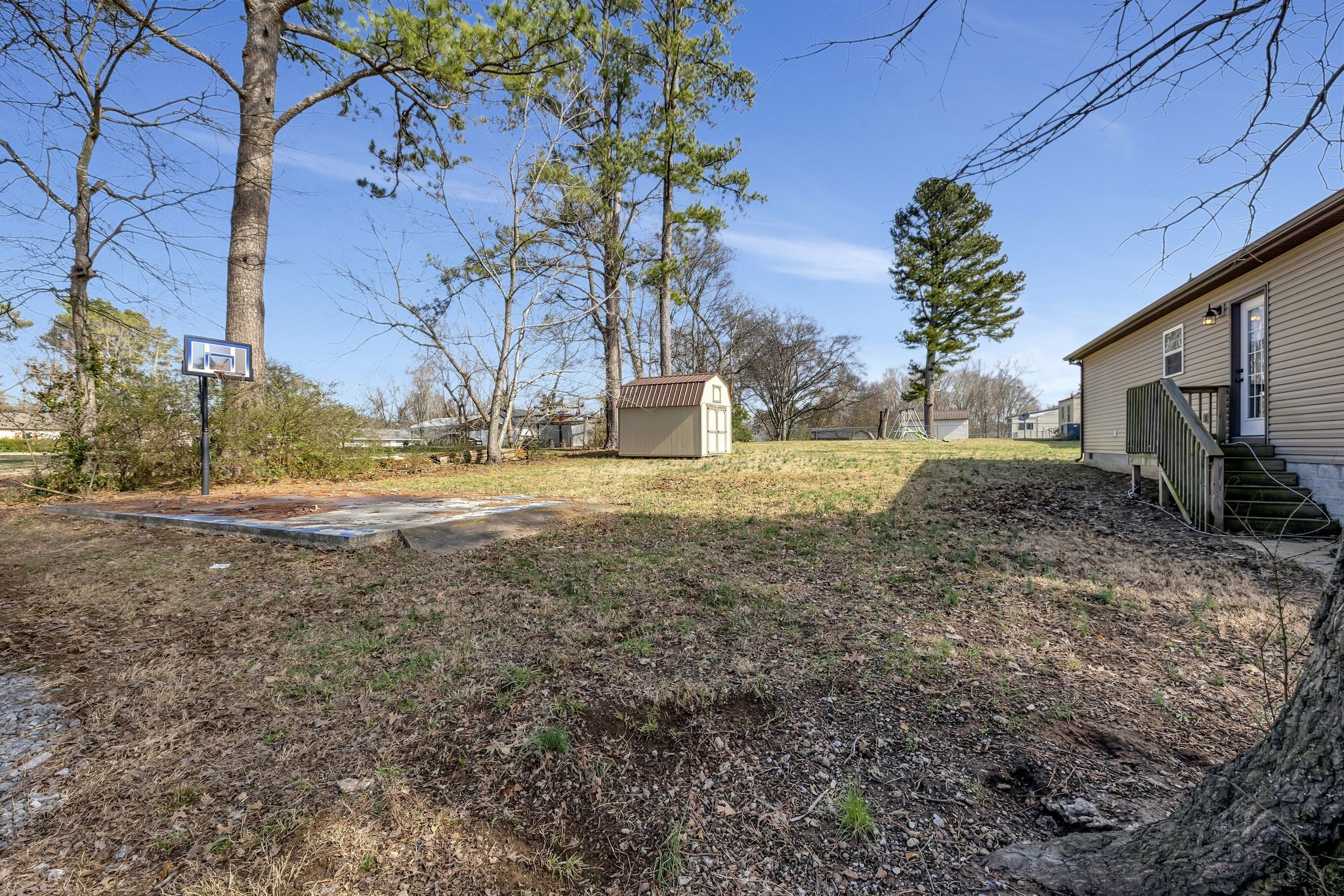 103 Davis St Property Photo 23