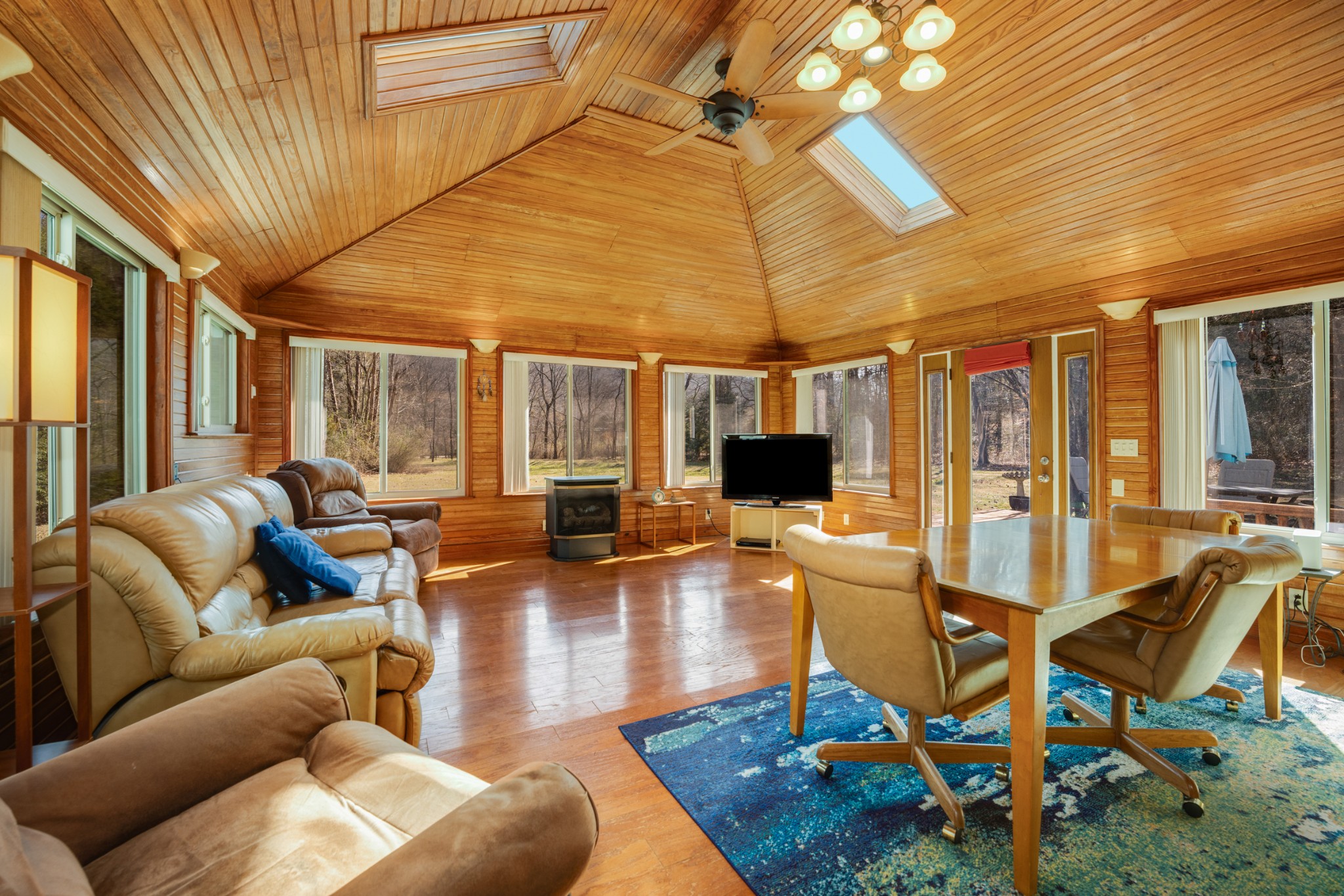 1012 Indian Springs Rd Property Photo
