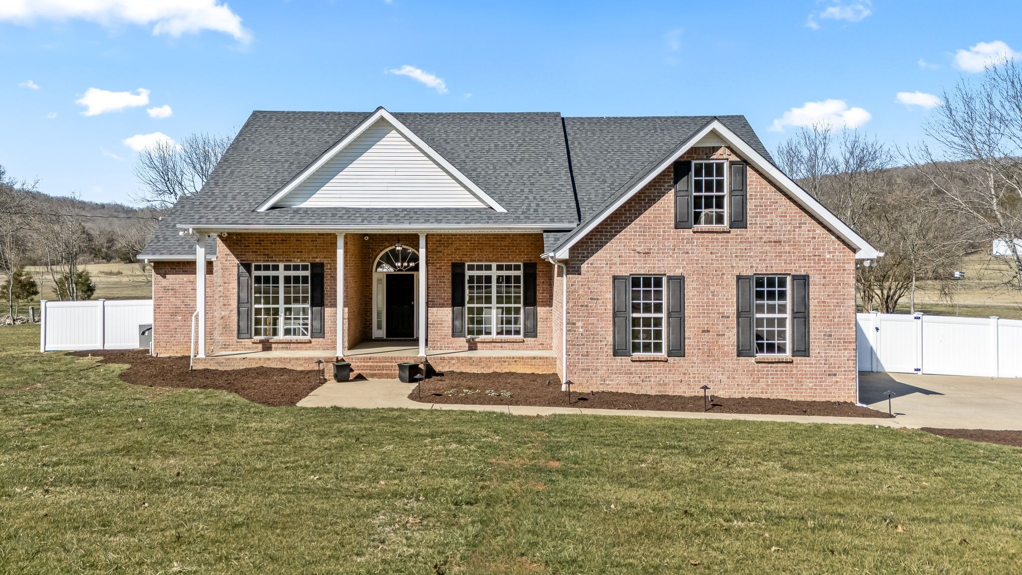 555 Old Woodbury Pike Property Photo