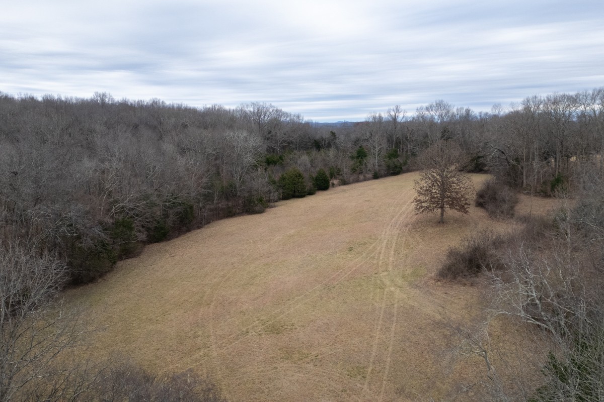 447 Sanders Ln Property Photo 12