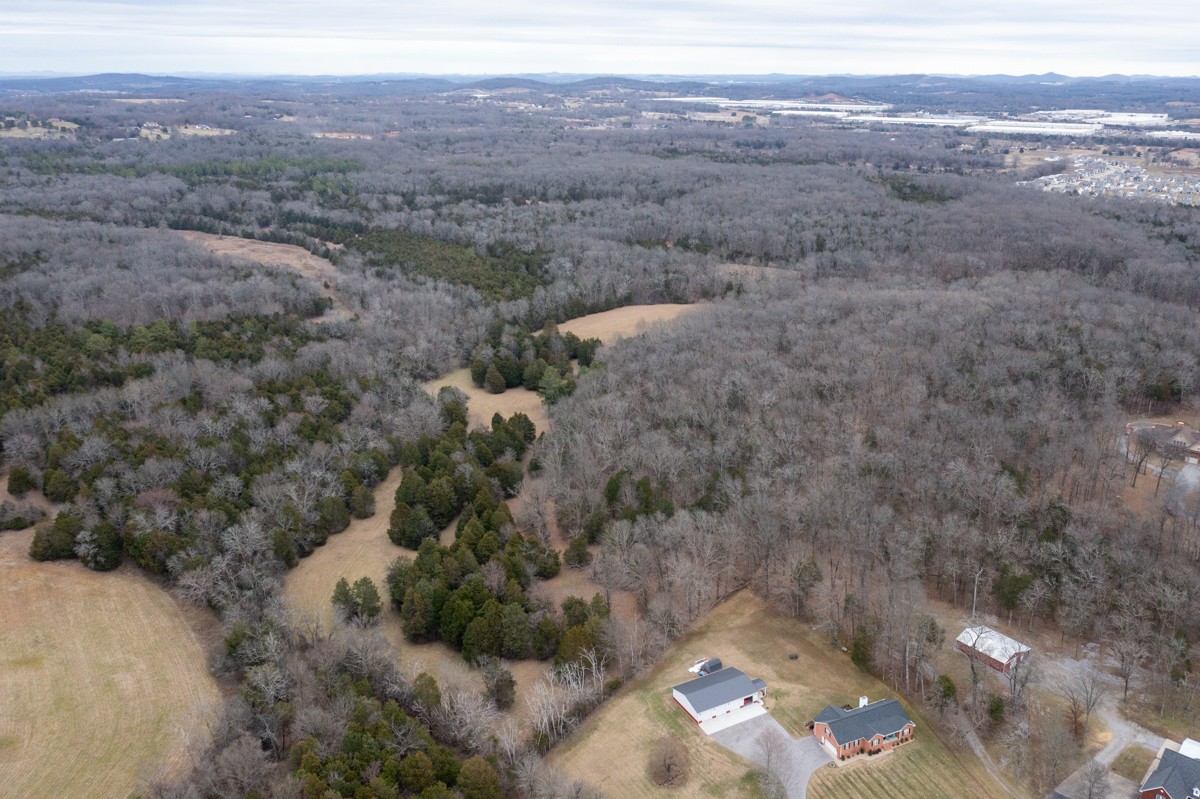 447 Sanders Ln Property Photo 27