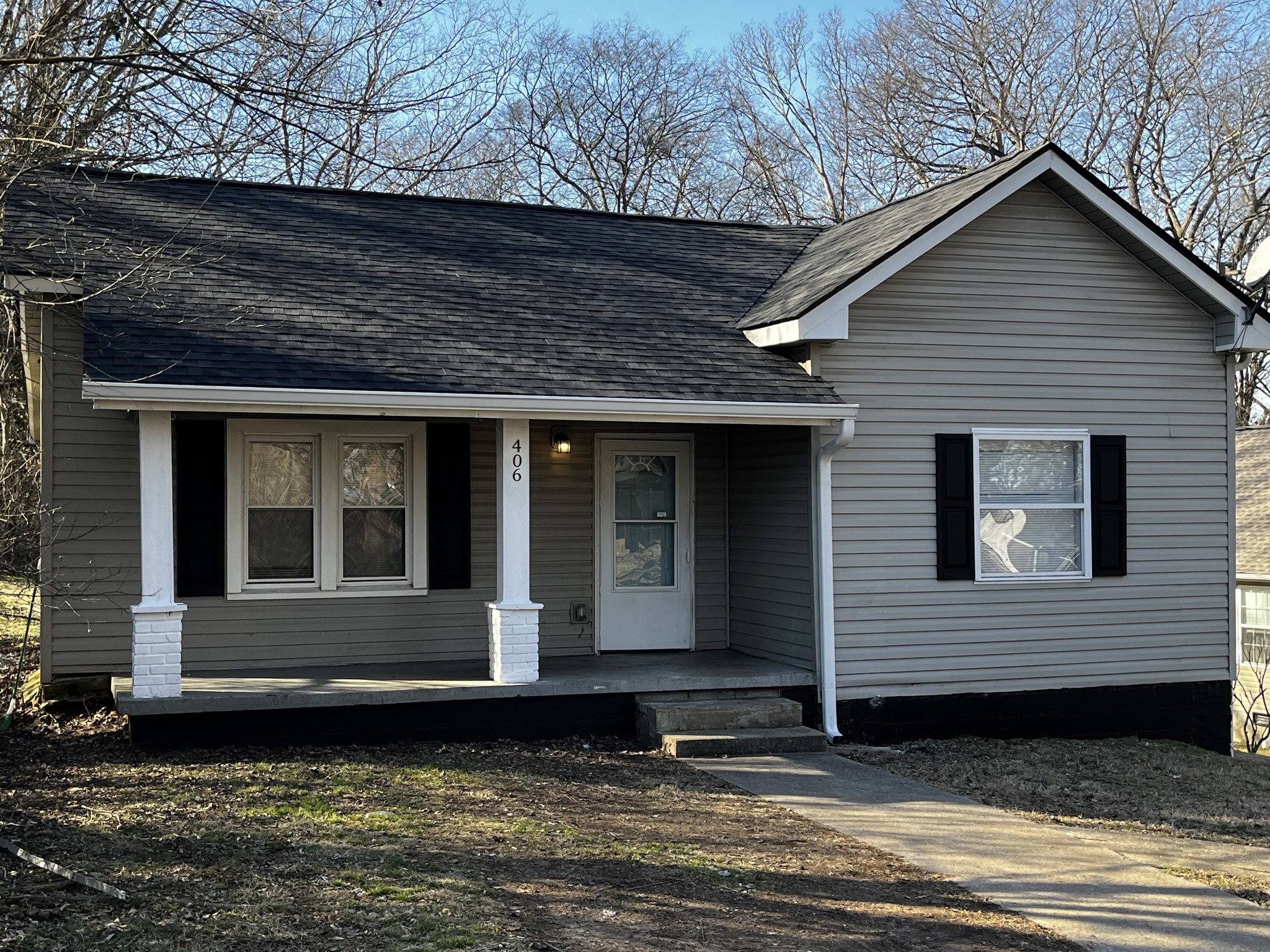 406 Poston St Property Photo 1