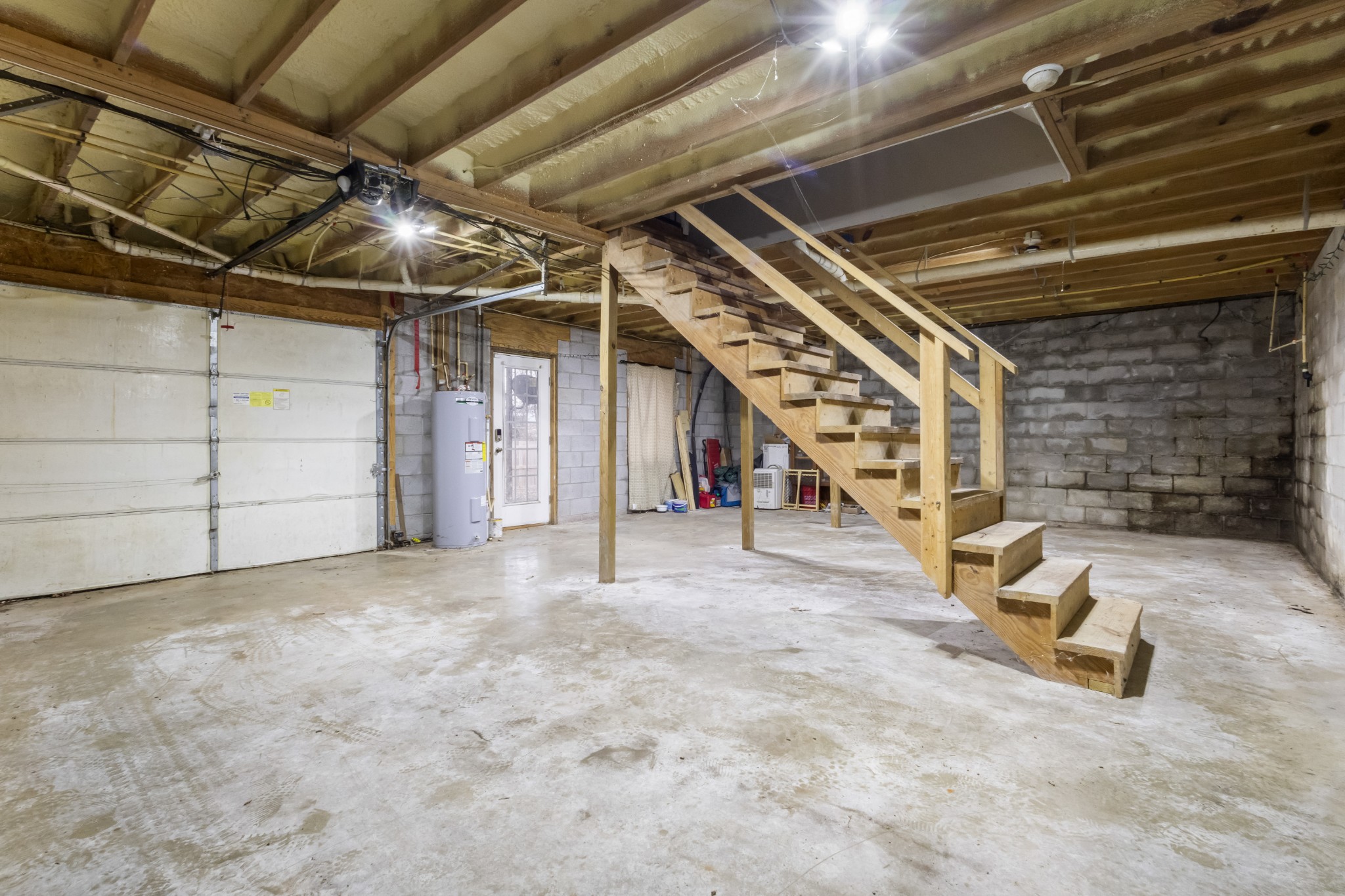 660 Artic Ave Property Photo 15