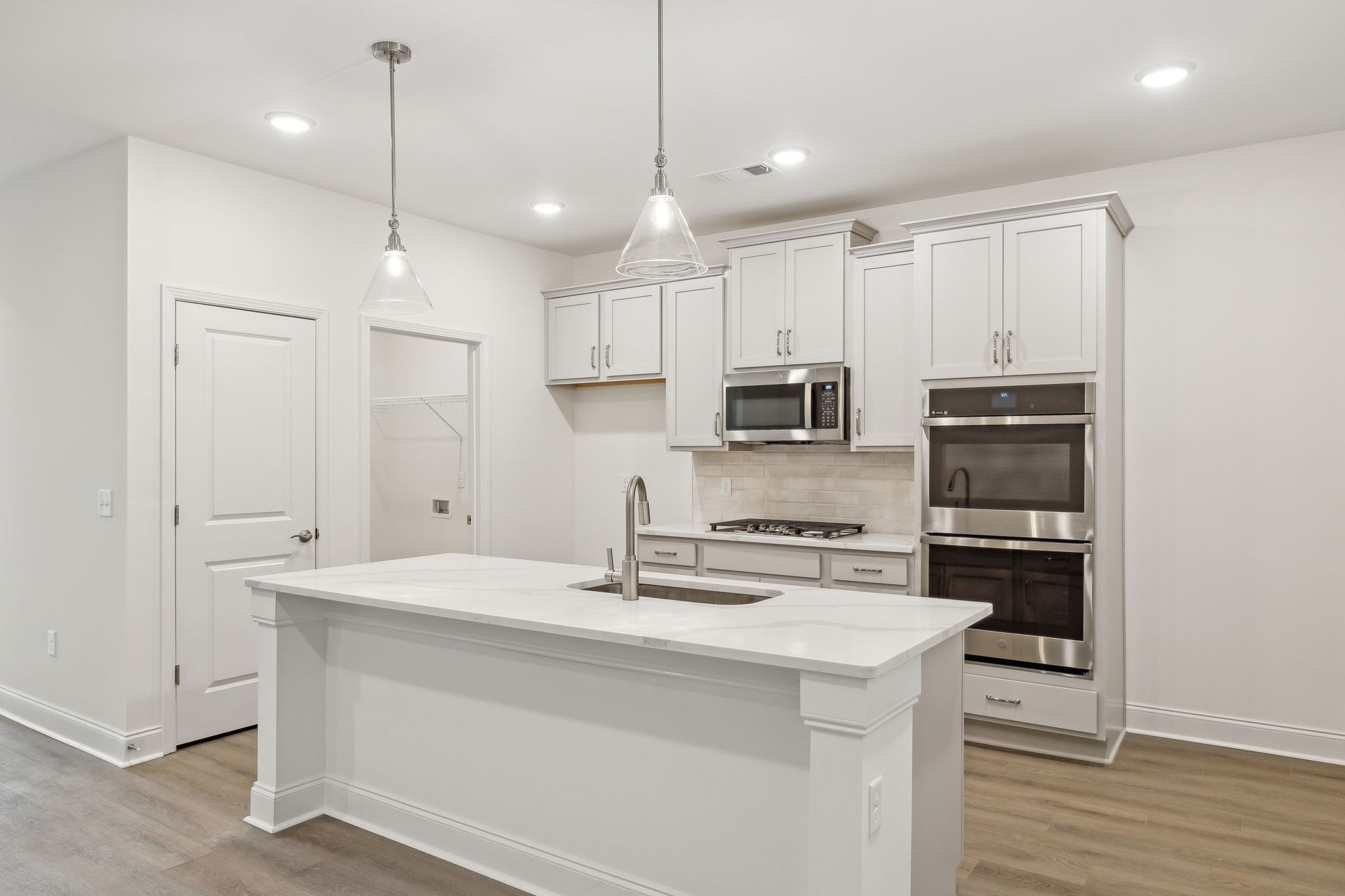 345 Faraday Court Property Photo 17